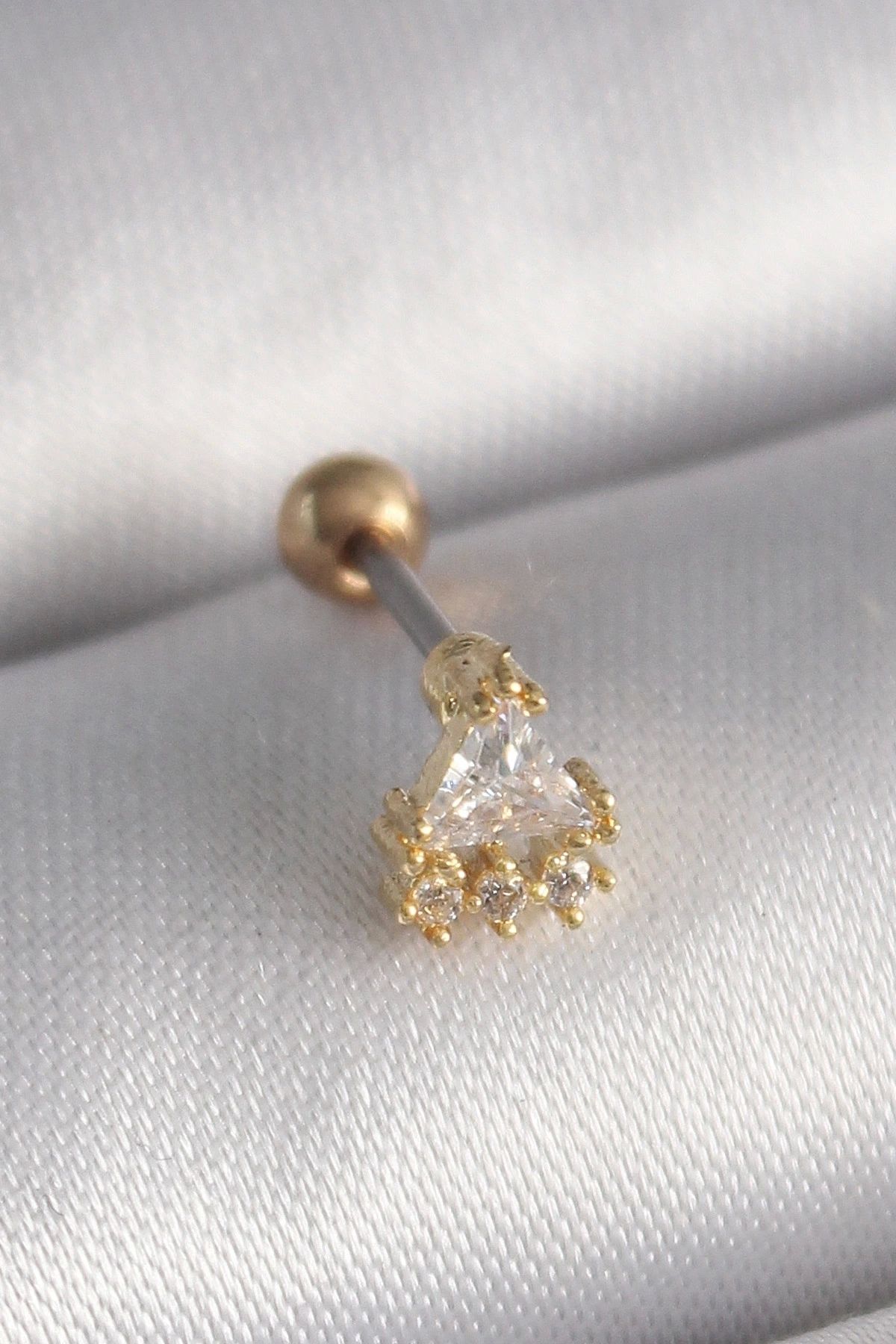 STOREMAX 316L Çelik Gold Renk Üçgen Zirkon Taşlı Tragus Piercing