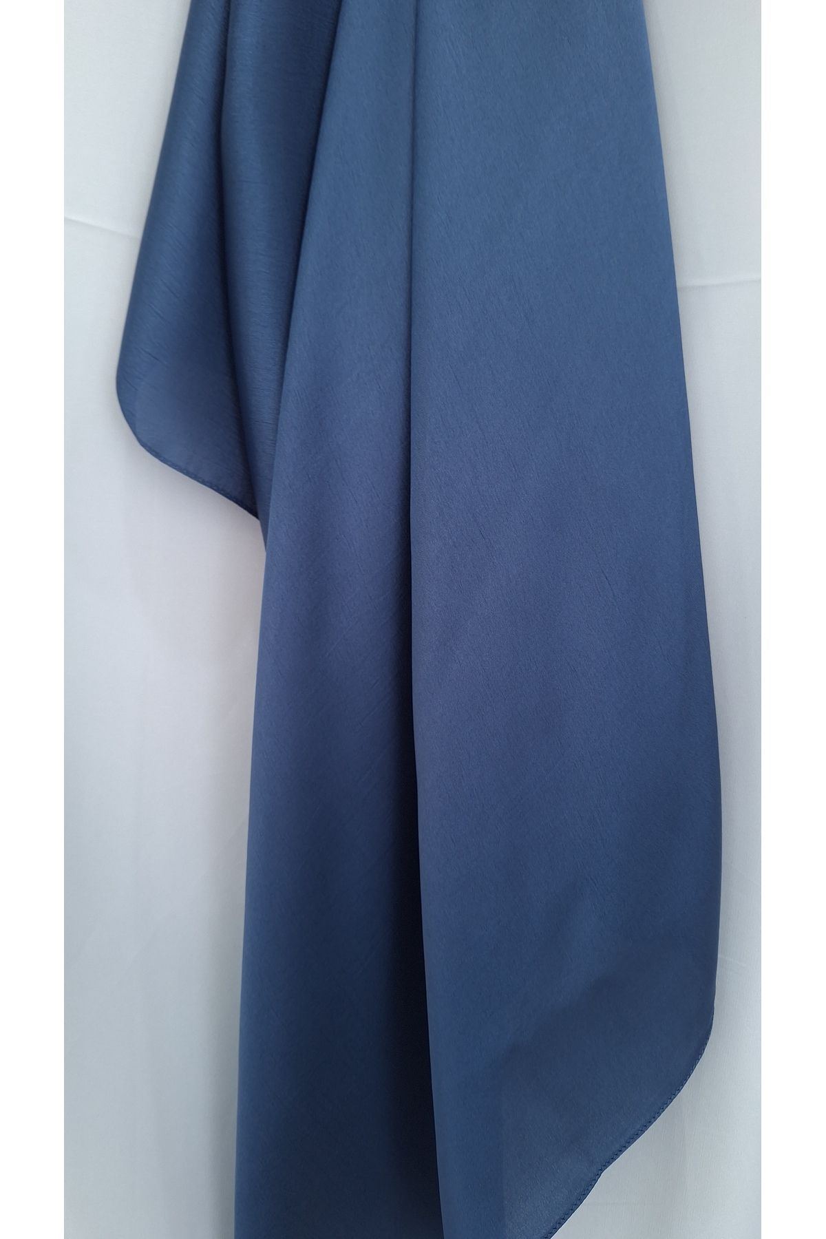 Lavena scarfs Klasik Sade Safir Şal