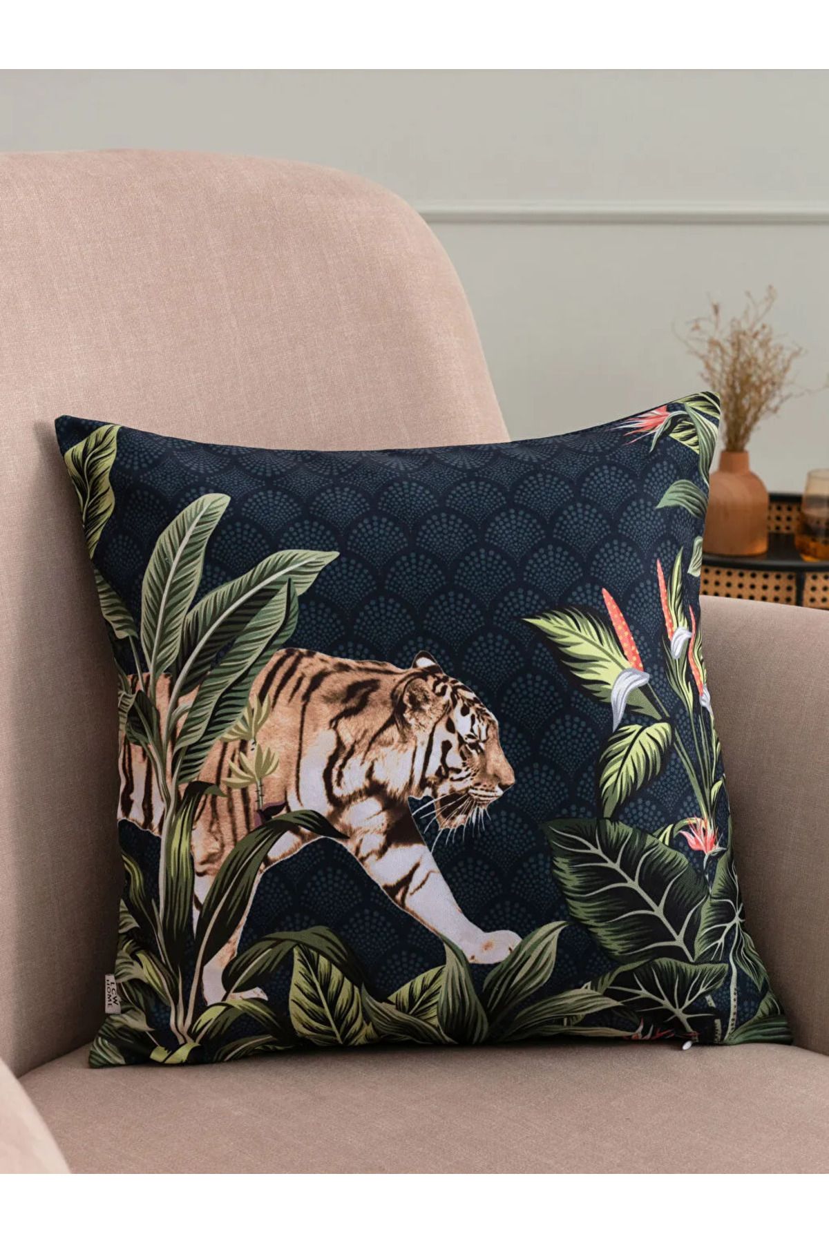 LC Waikiki LCW HOME Karişik Baskılı Kırlent Kılıfı 45x45 cm