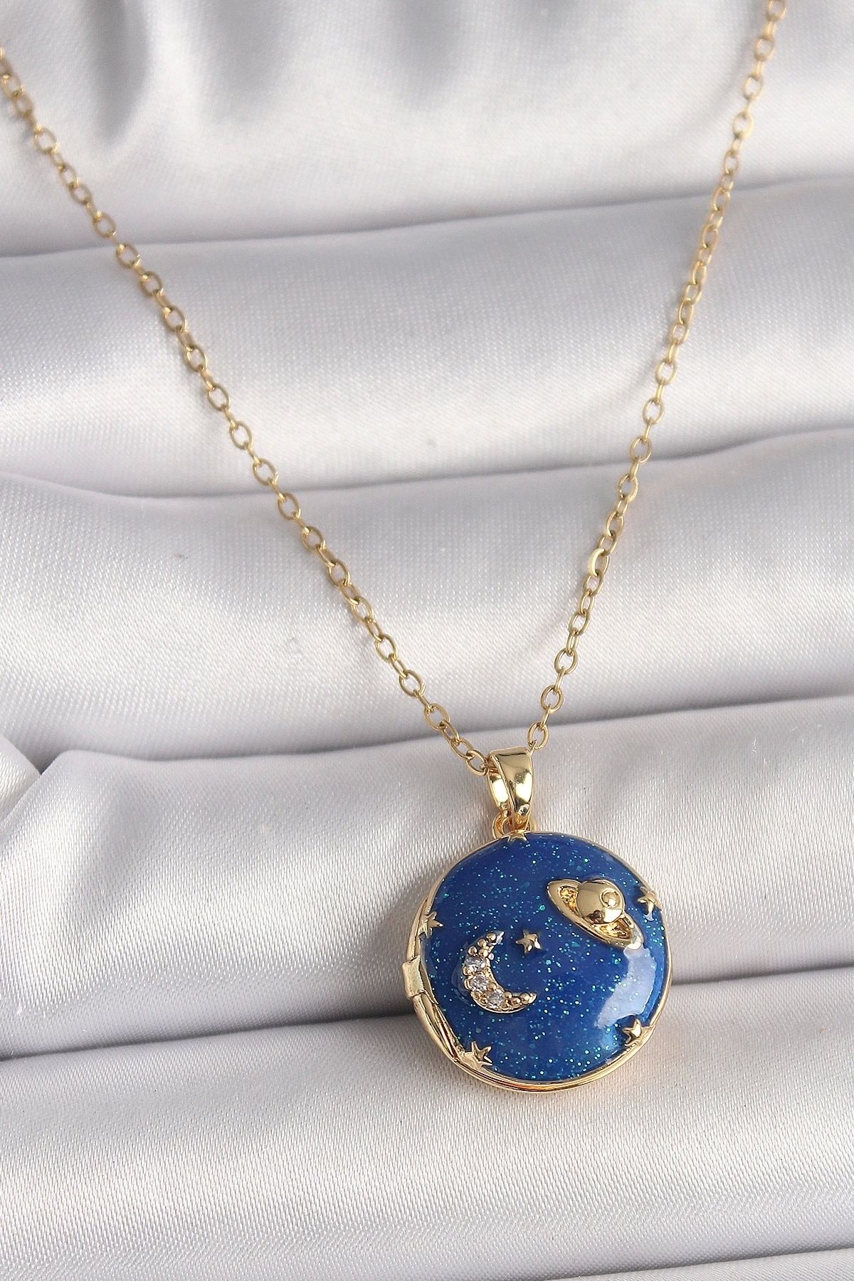 STOREMAX 316L Çelik Gold Renk Zincir Zirkon Taş Detaylı Açılır Galaksi Model Kadın Kolye