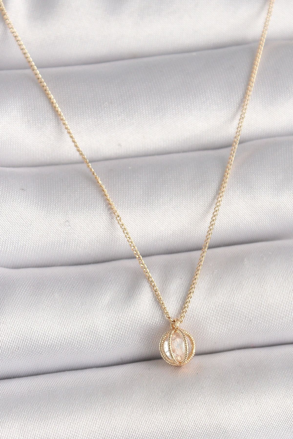 STOREMAX Pirinç Gold Renk Zirkon Taşlı Daire Kafes Model Kadın Kolye