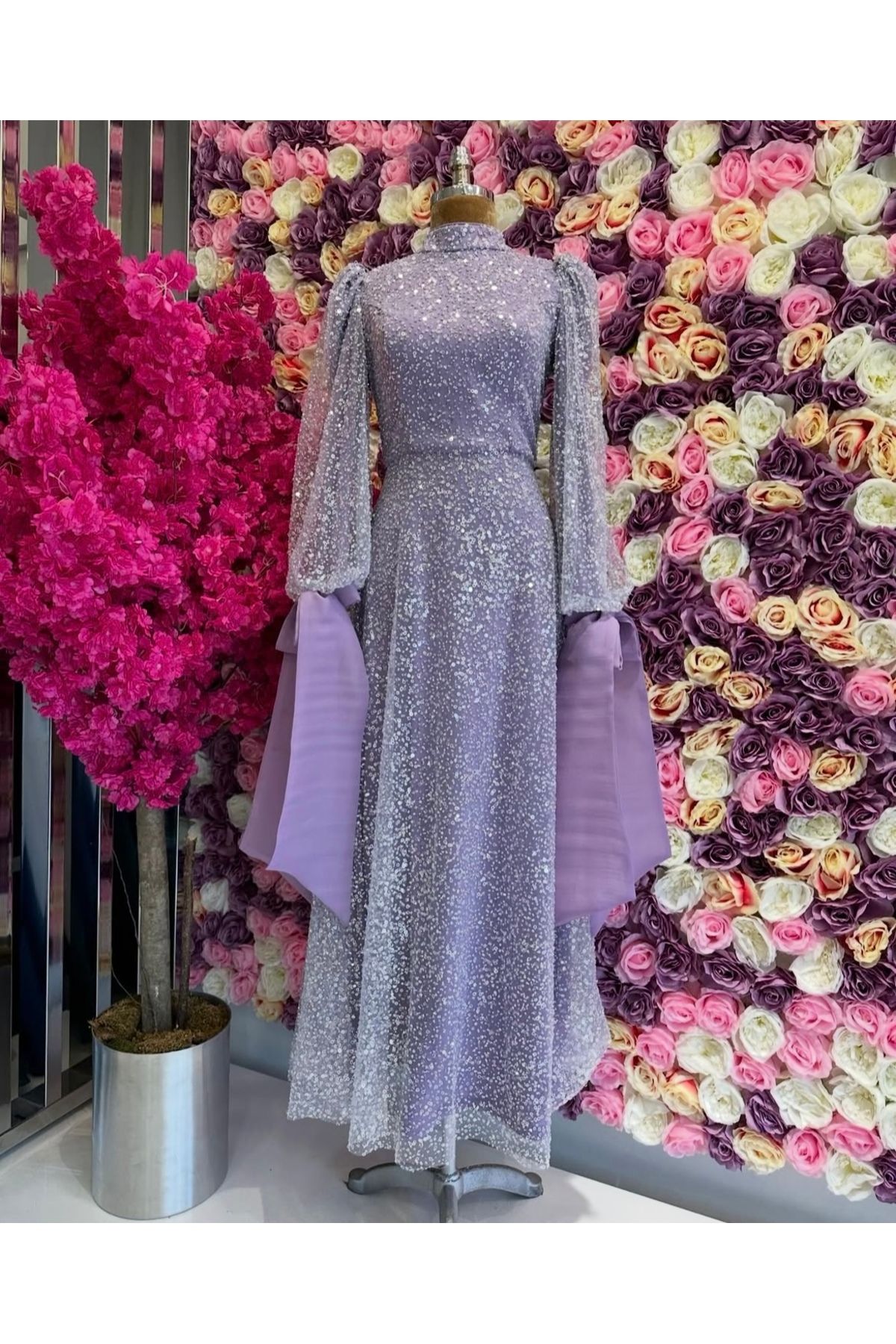 NİSAYCOLLECTİON Tesettür pullu uzun kolları bağlamalı lila abiye ve şal