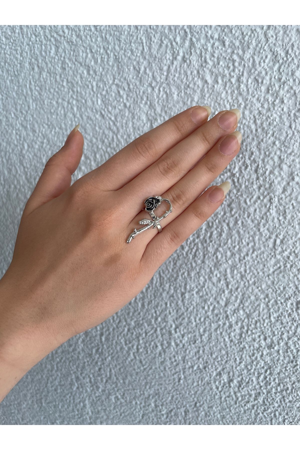 Home Uzun Siyah Gül Ayarlanabilir Gotik Yüzük