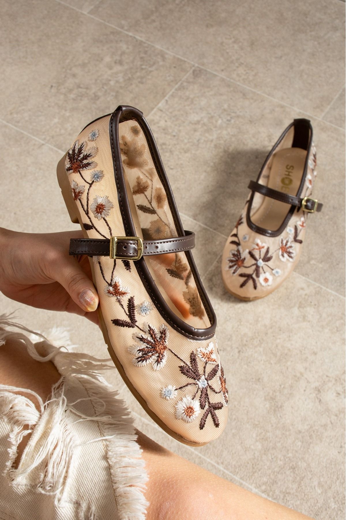 Yula Fashion Shoes Tül Çiçekli Nakış Detaylı Yazlık Babet