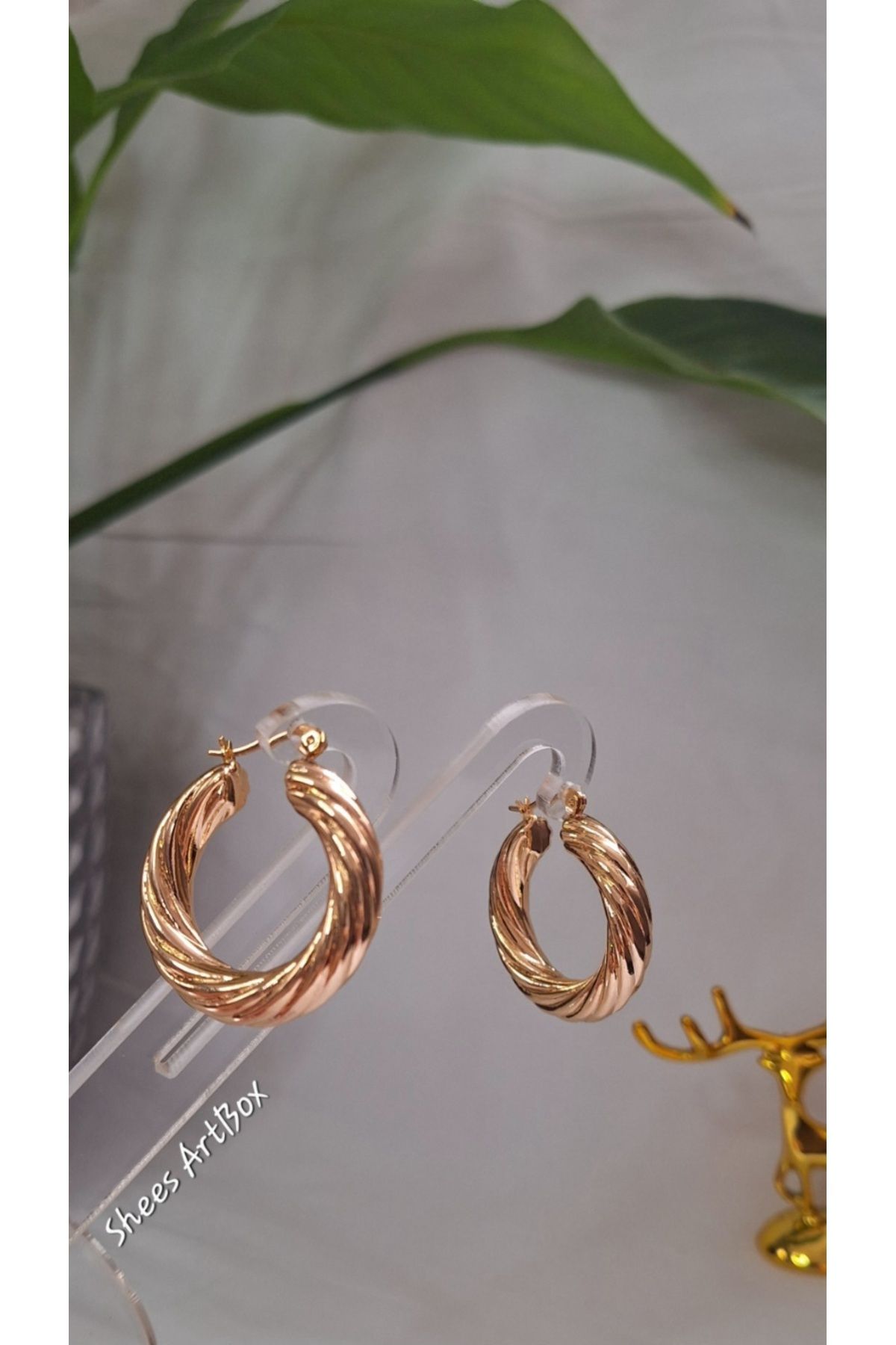 Tasarım Gold Pirinç Çizgili Kadın halka Küpe