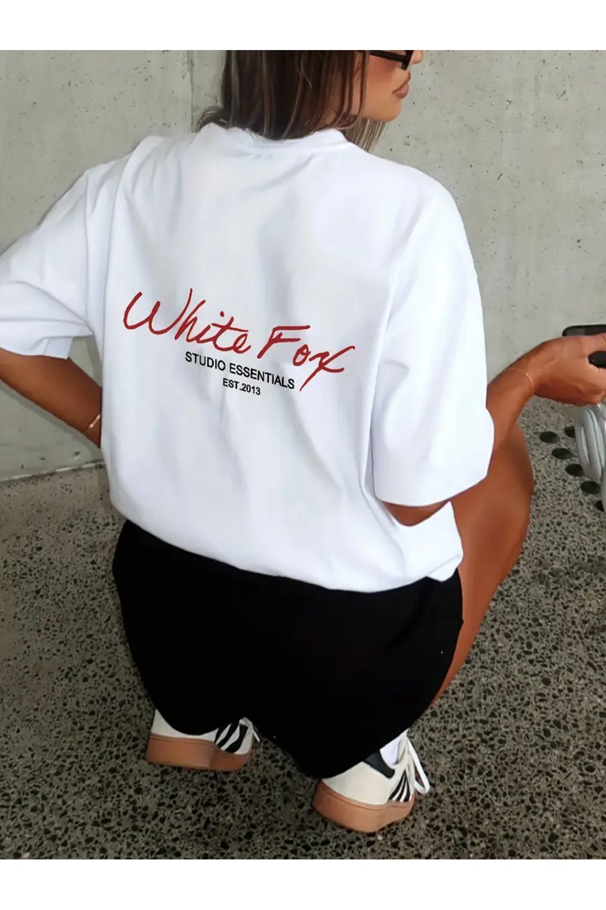 AEMİ Unisex White Fox Sırt Baskılı %100 Pamuk Oversize T-shirt