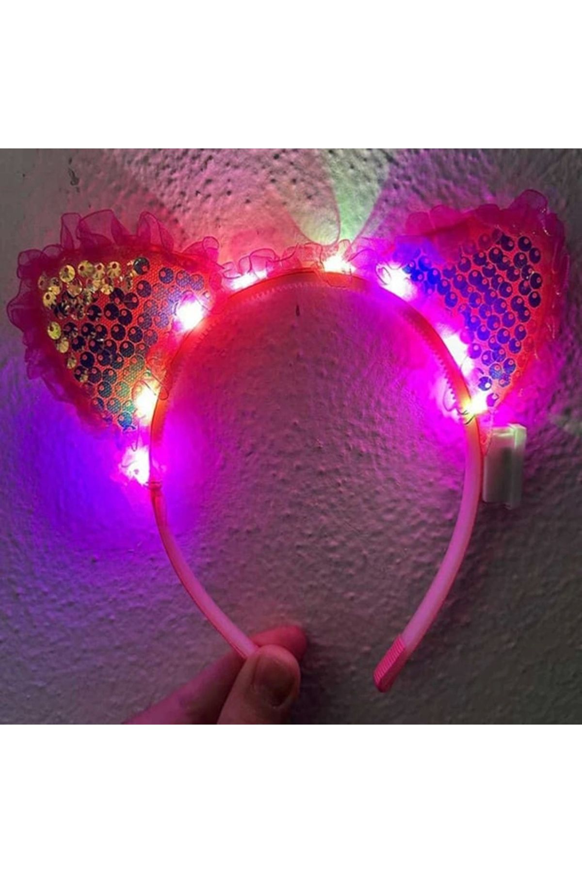 STOREMAX Kenarları Dantelli Pembe Pullu Payetli Led Işıklı Kedi Kulak Taç 17x19 cm (5047)