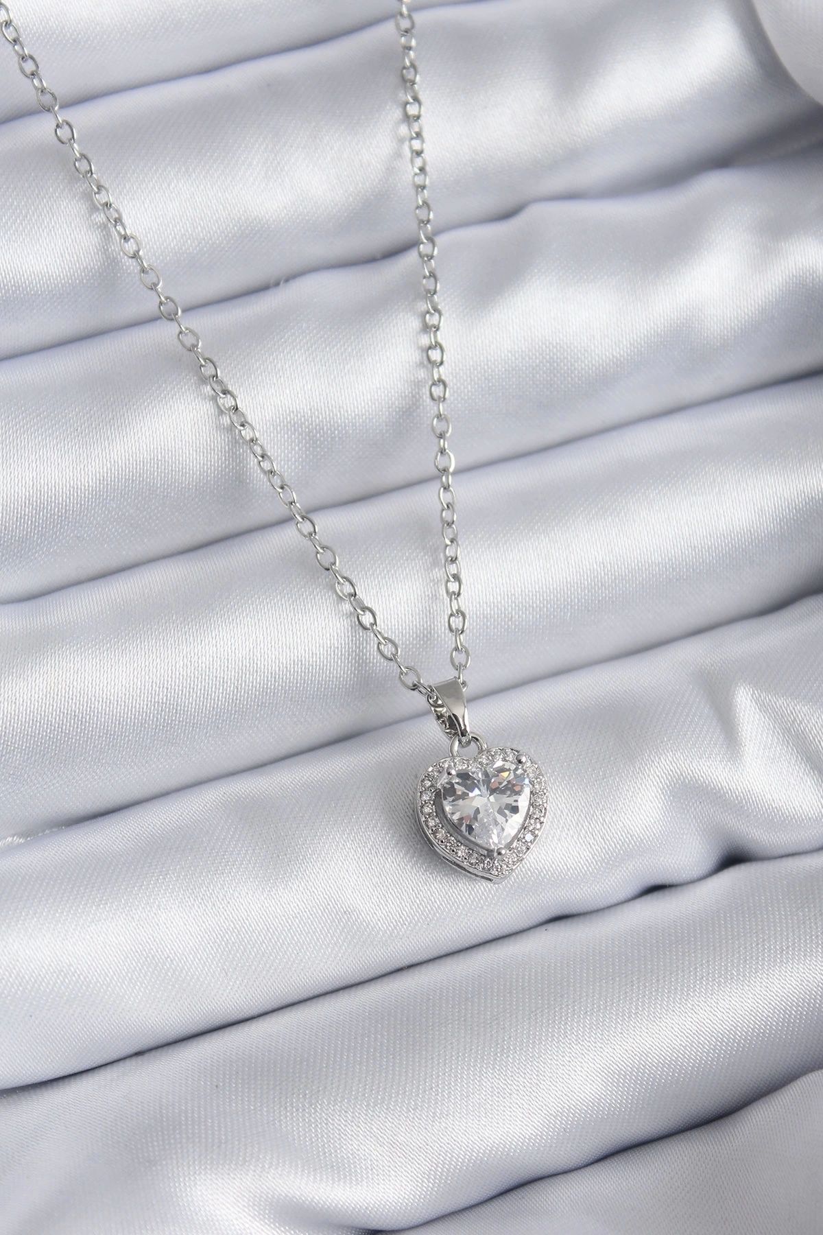 Clariss 316L Çelik Zincir Gümüş Renk Kalp Model Charm Kadın Kolye