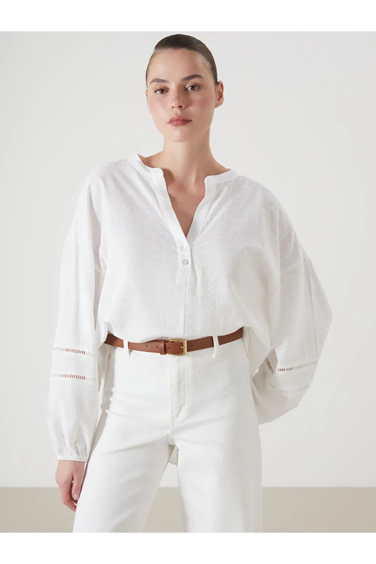 LC Waikiki LCW Vision Ekru Kaçık Yaka Oversize Kadın Bluz