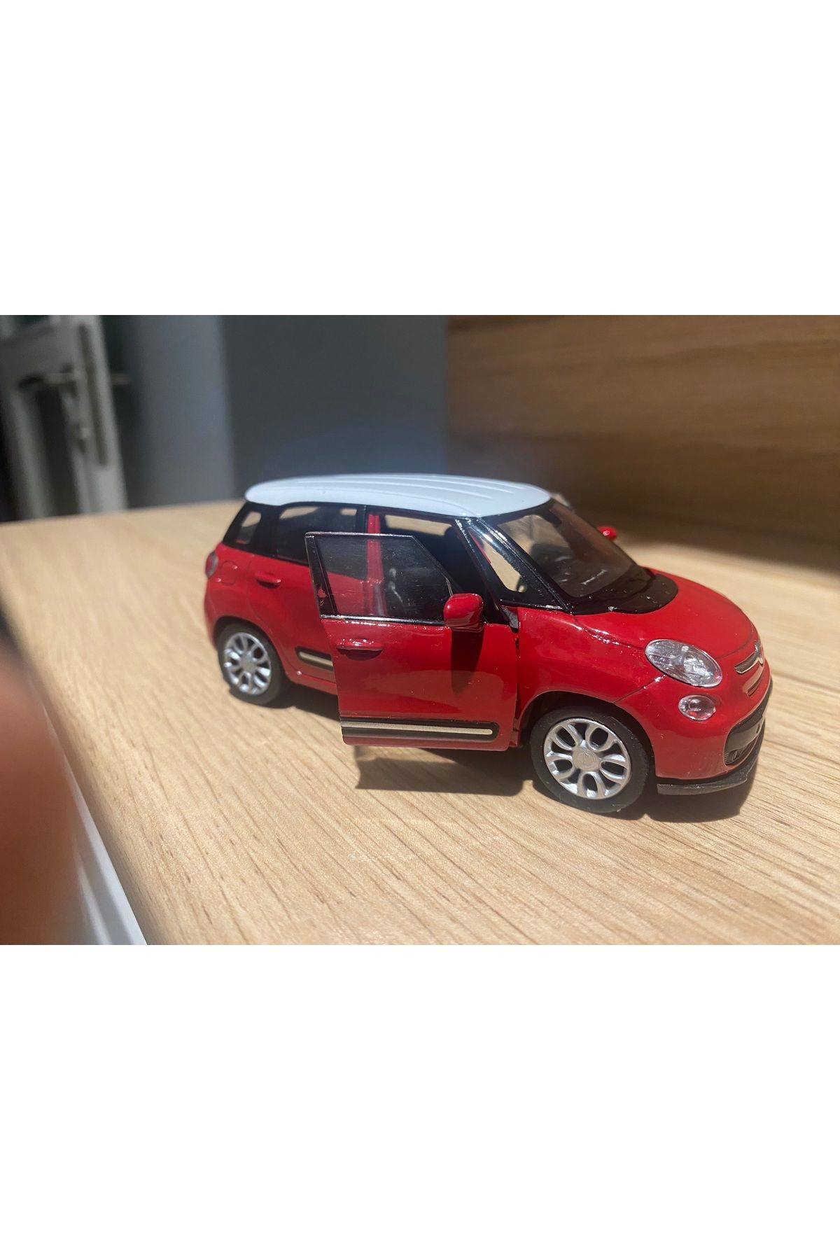 liss çarşı Klasik Fiat 500L Koleksiyonluk Metal Kapıları Açılan Çift Rerk Model Araba %100 Marka Bandrollü