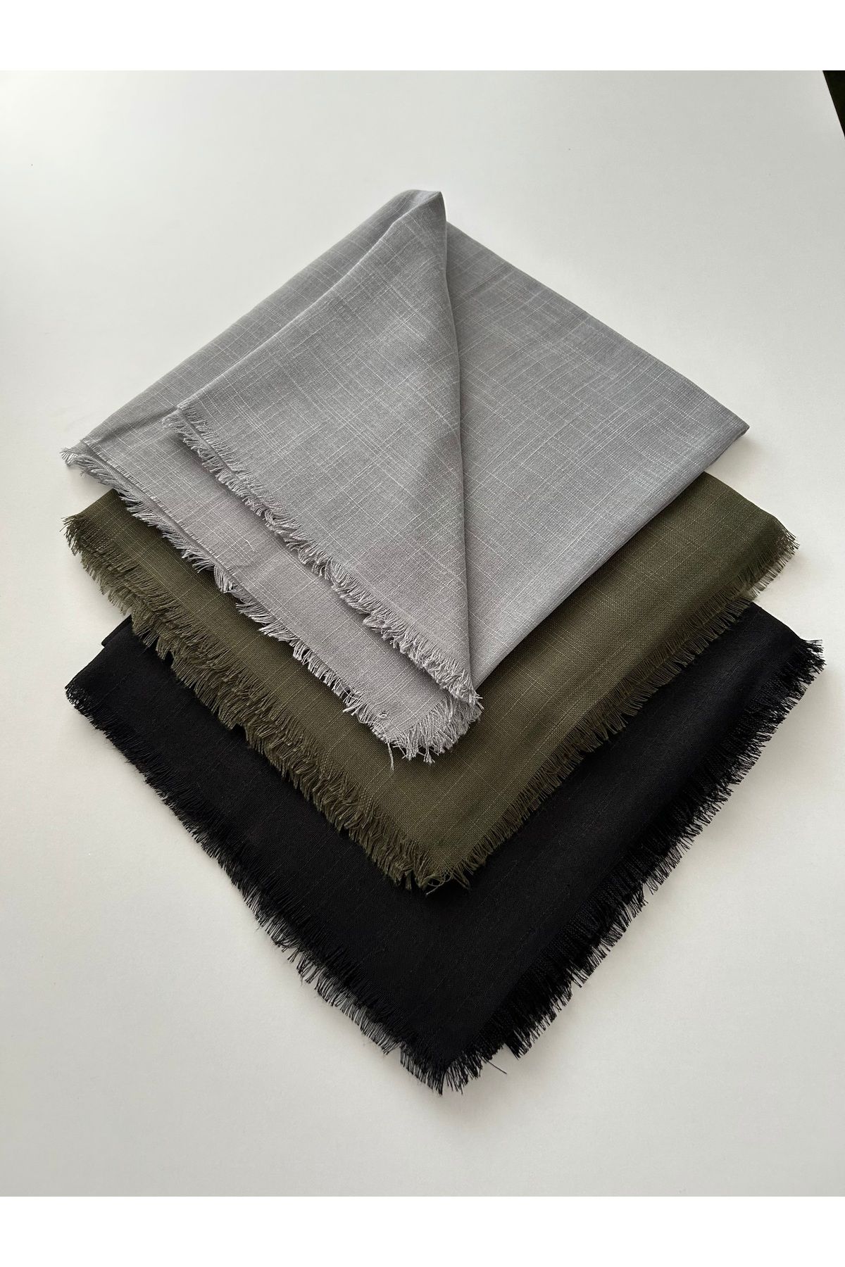 Sümeyye çeyiz 3 adet flamlı yazma 100x100 cm pamuklu tülbent (füme/ siyah/haki)
