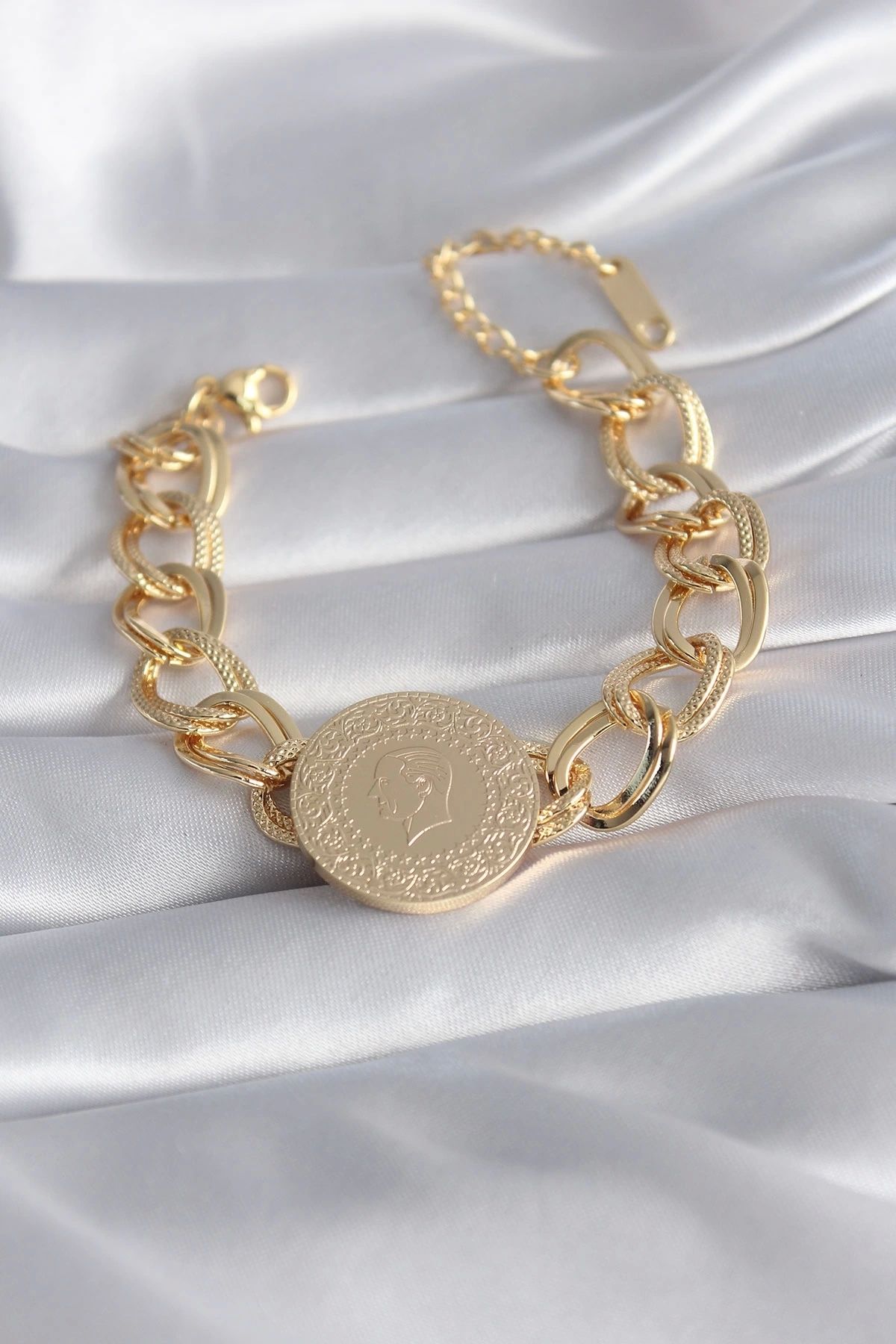Clariss 316L Çelik Gold Renk Tam Altın Model Samanyolu Kadın Bileklik