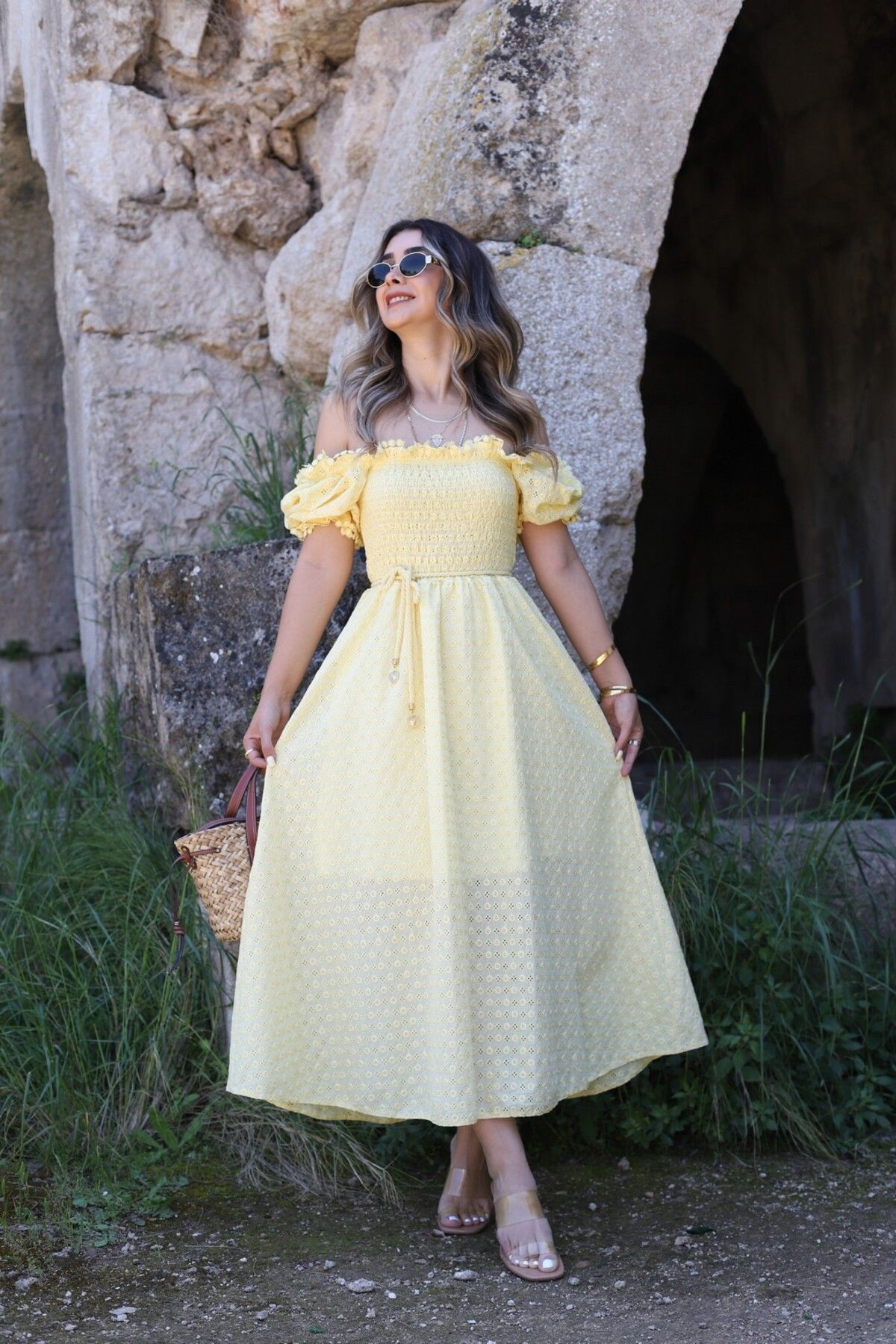 bytugcekaya Sarı Balon Kollu Gipeli Brode Elbise
