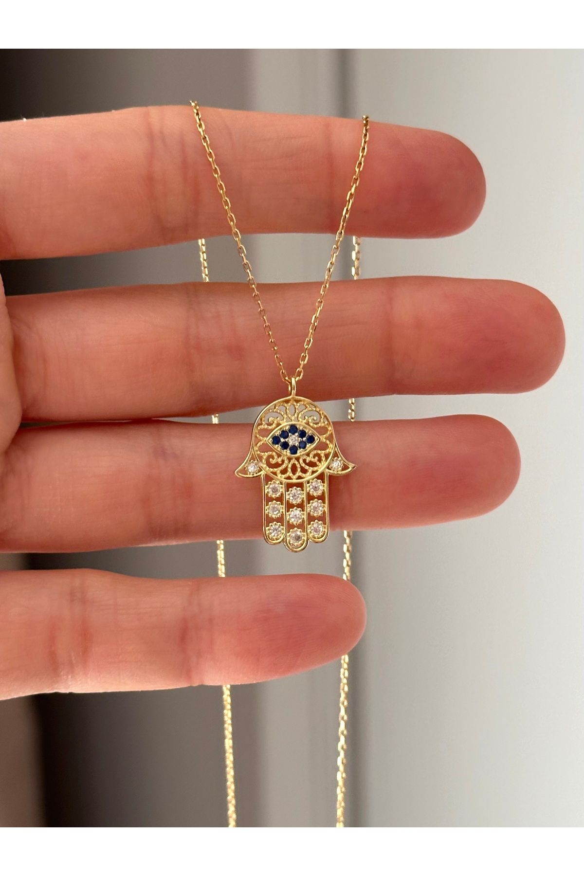 emy by emel luxury silver jewelry Altın Kaplama İşlemeli Hamsa Kolye 925 Ayar Gümüş