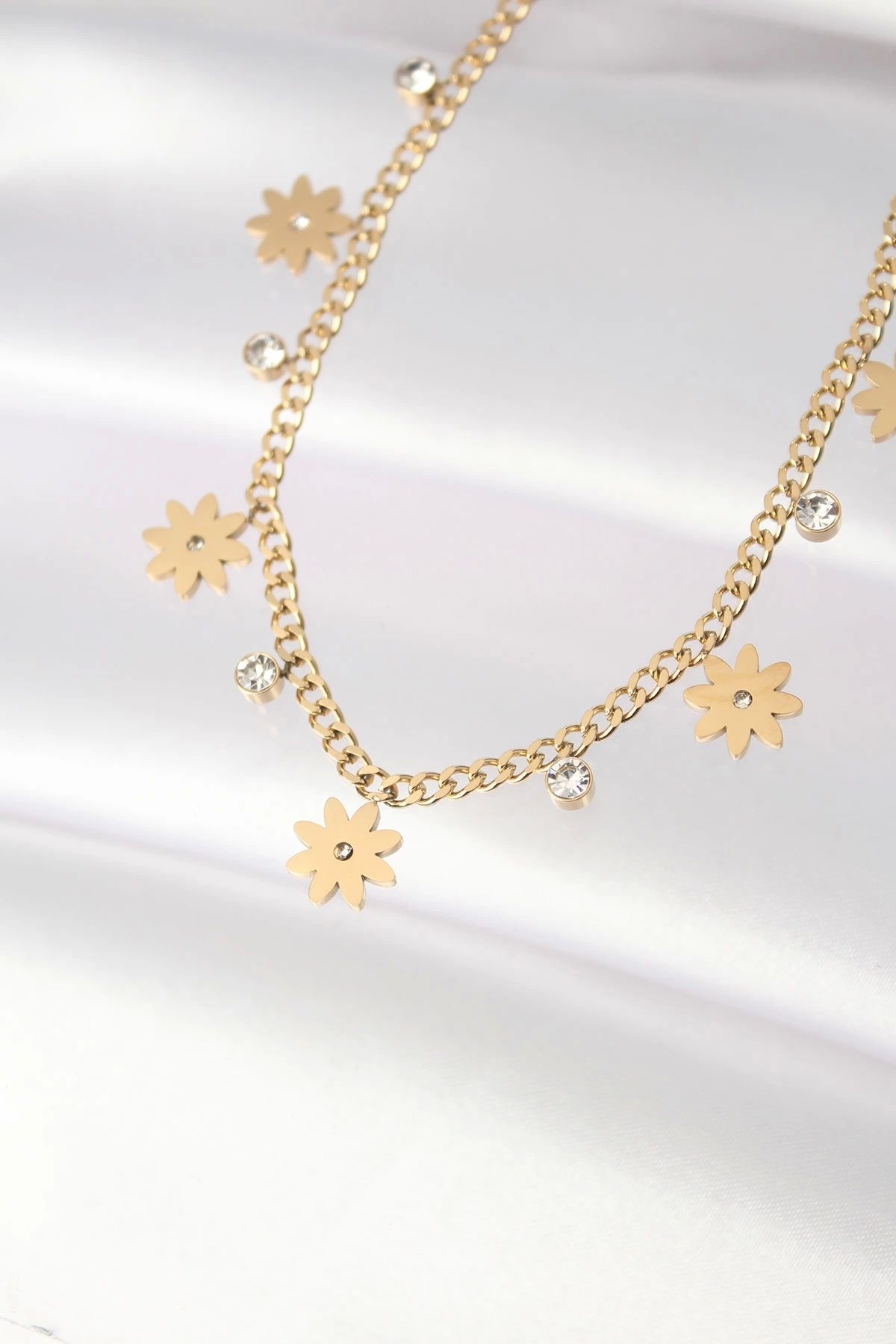 Clariss 316L Çelik Taşlı Gold Renk Çoklu Çiçek Kolye