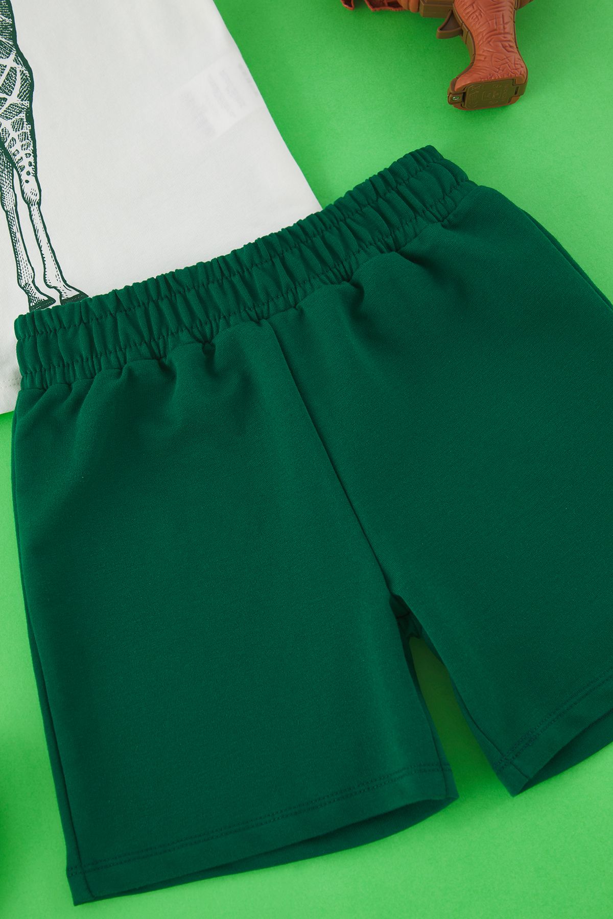trendyolkids-boys-ecru-animals-short-casualda