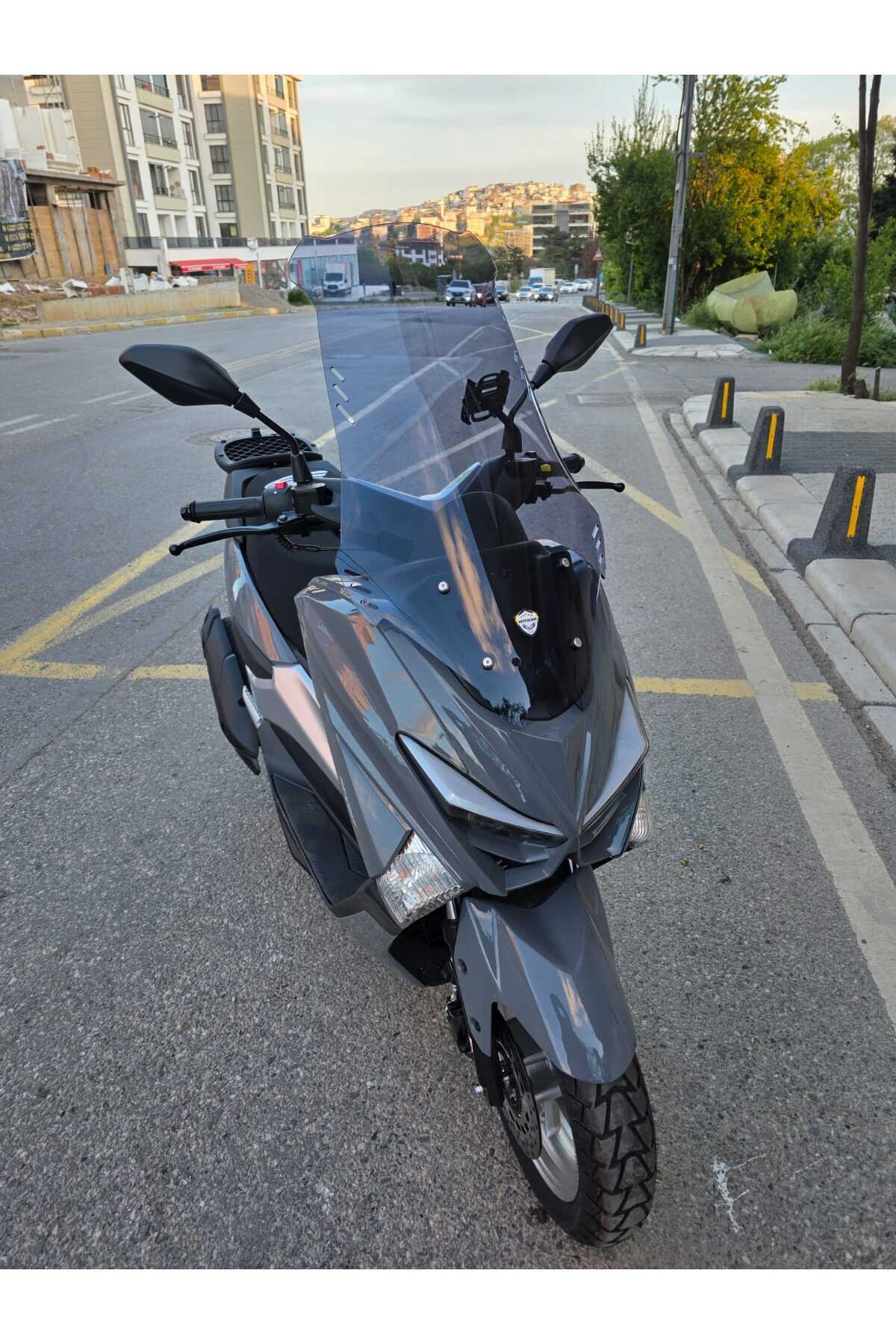 Revolt RSX4 Siperlik Ön Cam 2022-2025 Model 75cm Füme Renkli 4mm ORTA BOYLU