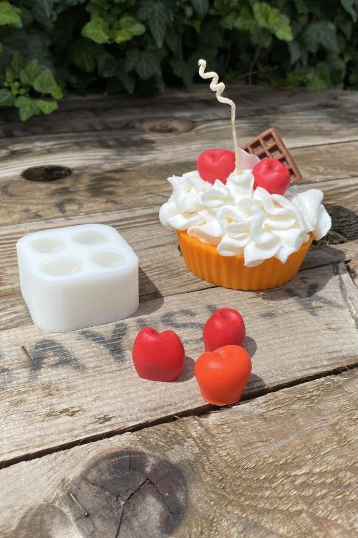 yenibagshop Concept Kiraz Dörtlü Mum Kalıbı (Silikon) (2,5 x 2 x 1,8 cm) (Küçük Süsleme Kalıbı) 1 Adet