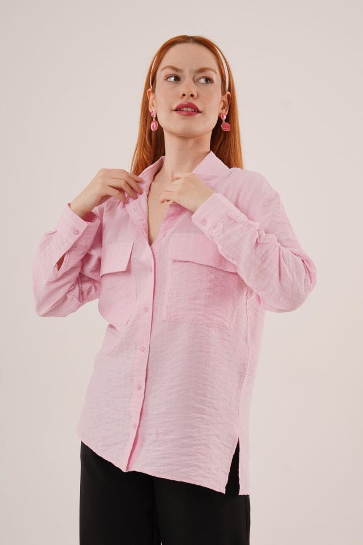 Deridün Yıldız Shoes Kendinden Çizgili Cepli Ve Düğmeli Pembe Gömlek