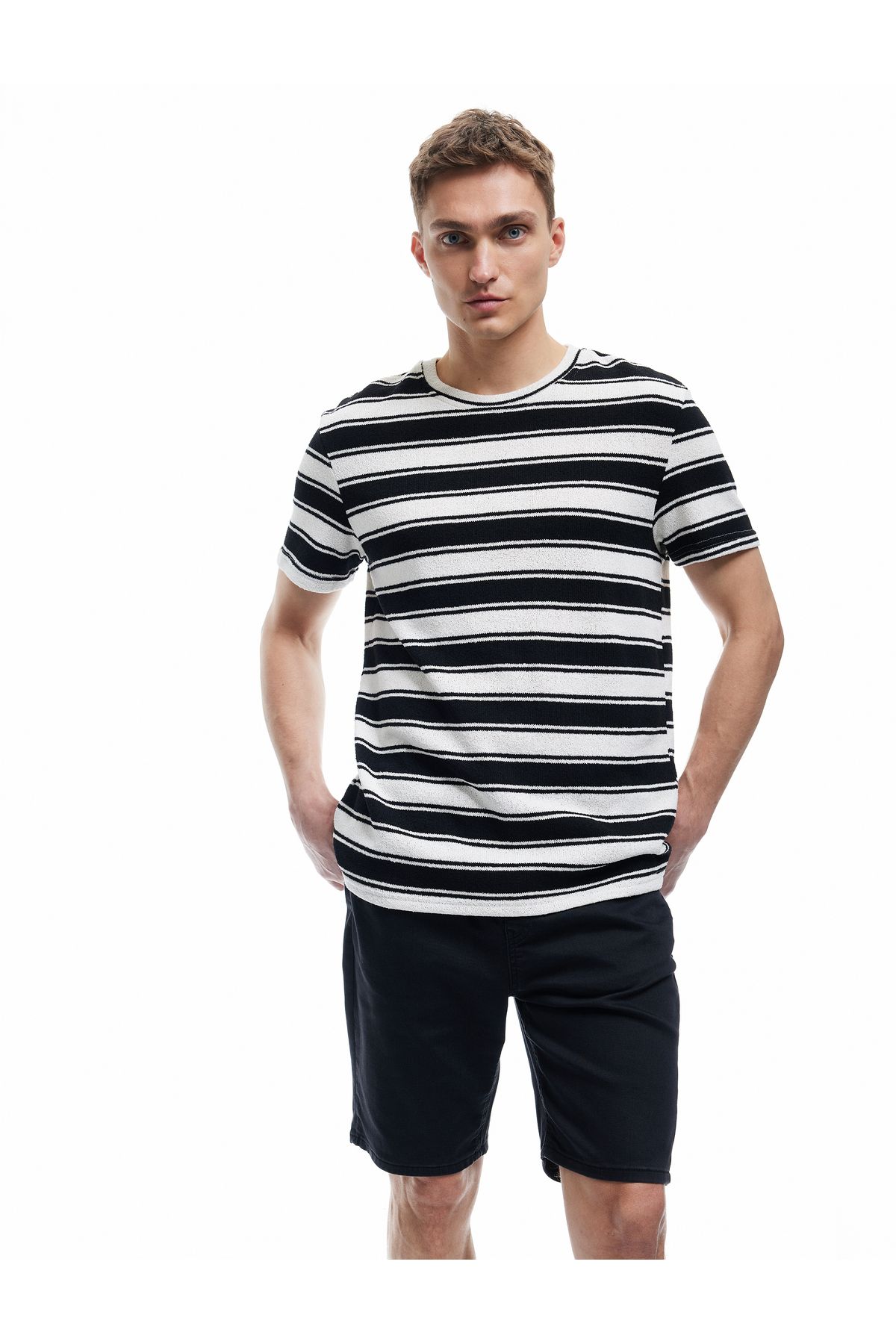 Koton Bermuda Slim Fit Beli Bağcıklı Denim Şort