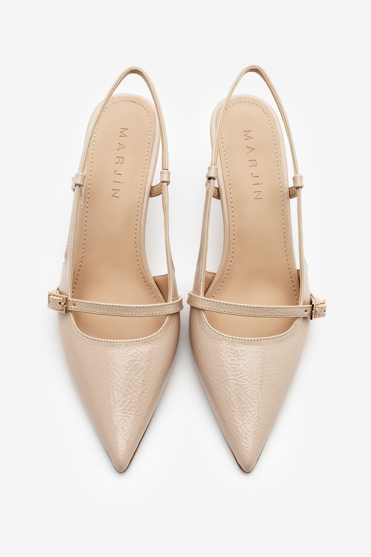 استیلتو زنانه جزئیات کمربند بینی را پشت کفش پاشنه باز FENKA BEIGE PATENT چرمی نشان داد Marjin