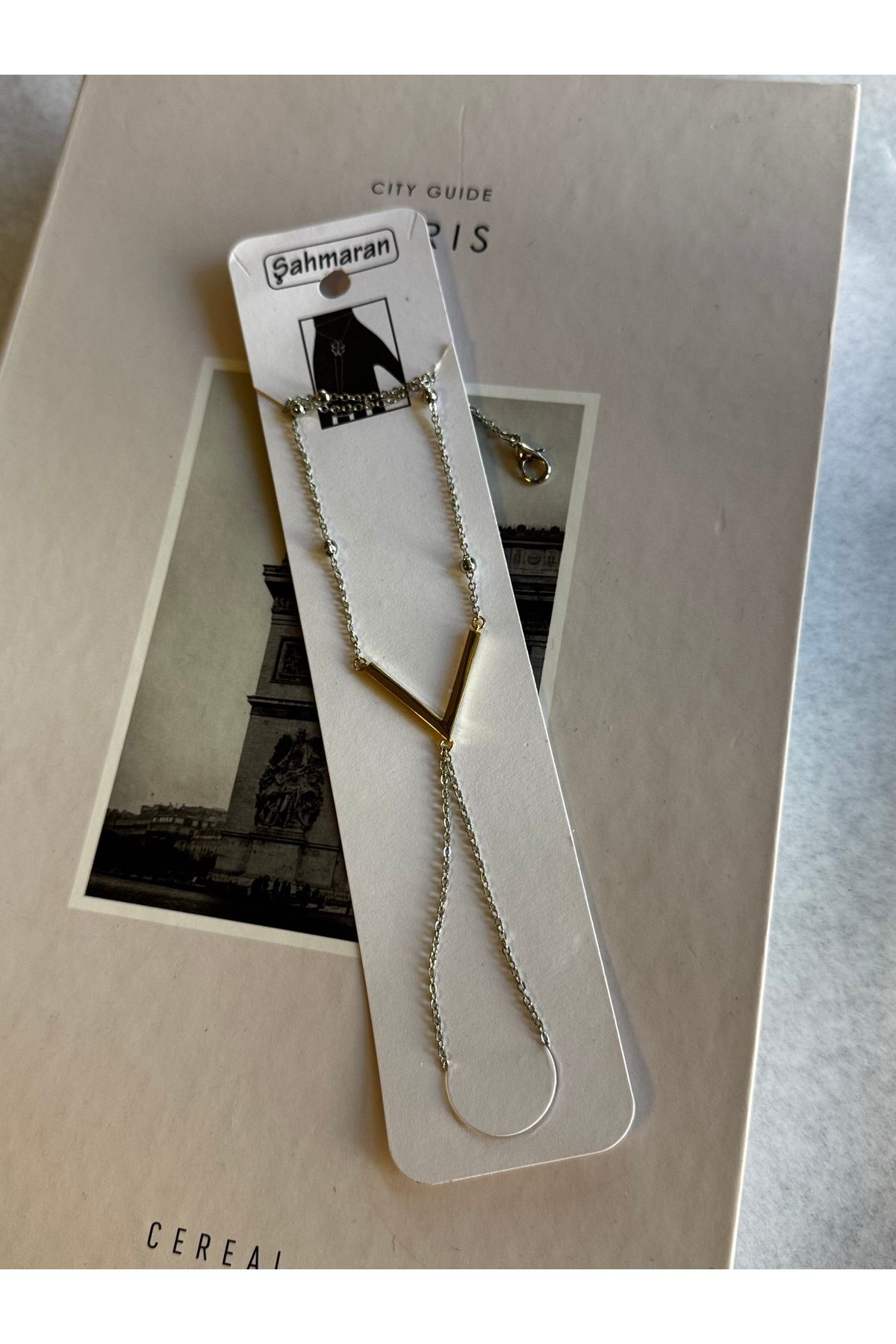 shop V Model, Gold Detaylı Çelik Şahmeran (Silver Zincir)