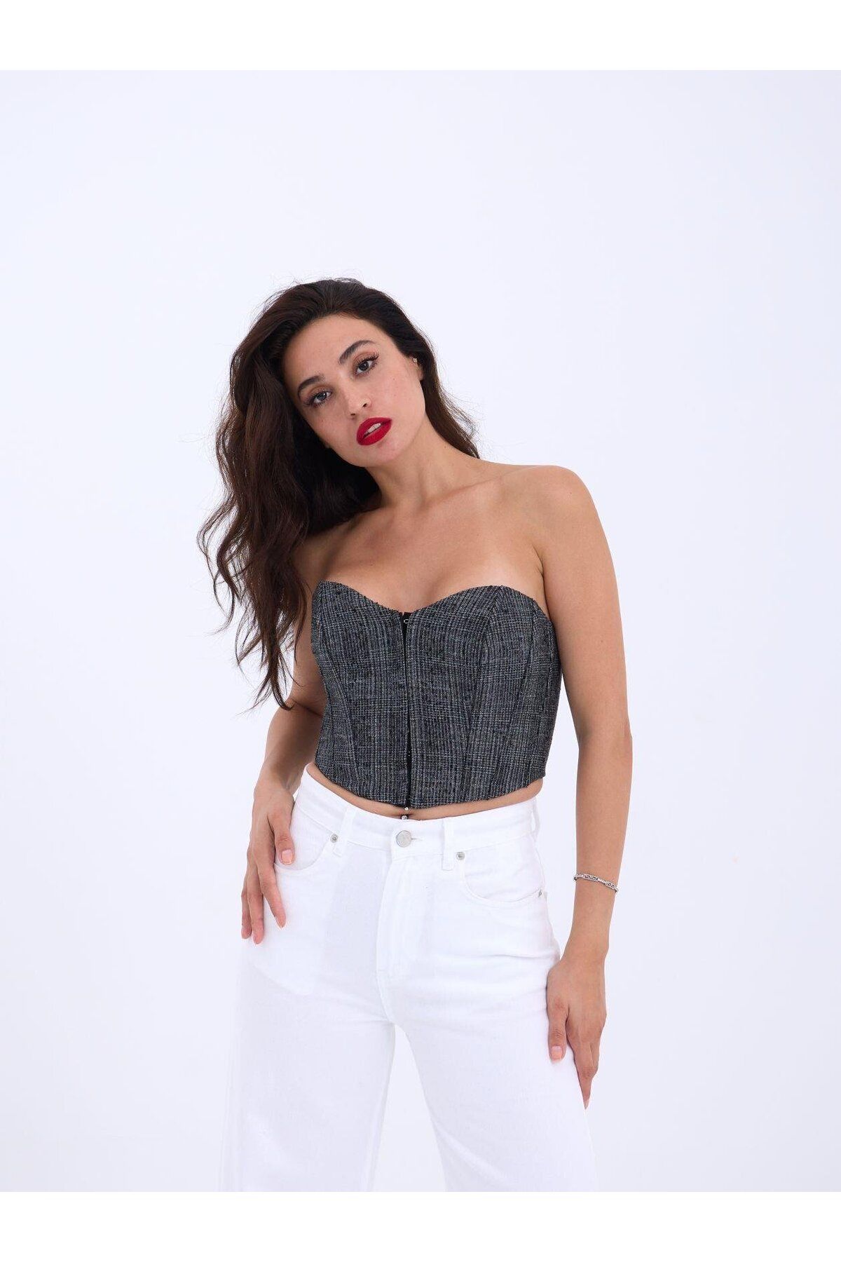 anizmir 7205 CROP-SİYAH