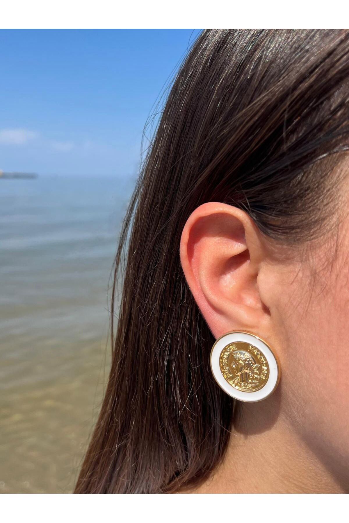 Zerys Jewelry Beyaz Mineli Gold Madalyon Çelik Küpe