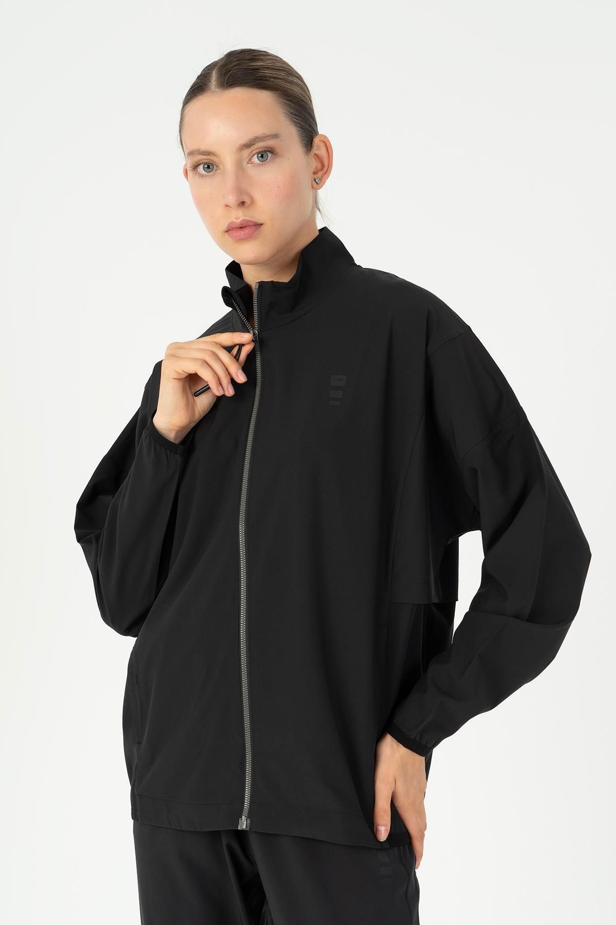 MARATON Comfort Kadın Dik Yaka Düşük Kol Siyah Tracktop