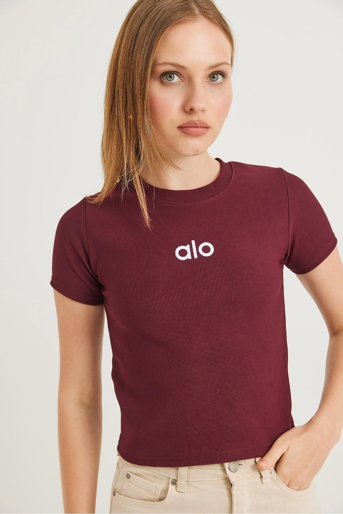 Raneel Kazançlı Alışveriş Bisiklet Yaka Nakışlı Fitilli Crop Bluz Bordo