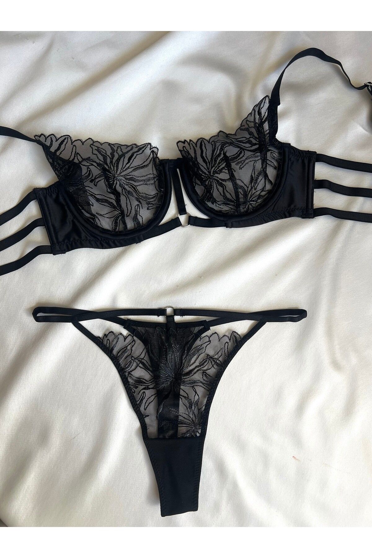 lizabella Dantel Detaylı Transparan Siyah Bralet & Tanga Takım - Şık ve Seksi İç Giyim Seti