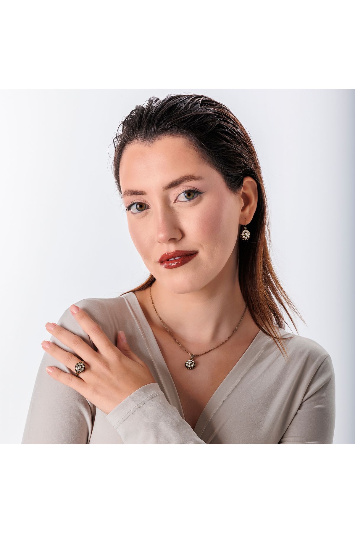 Atelier LEO Handmade Jewellery KLASİK GÜL TAKIM YÜZÜK NO:10 BAKIR EL YAPIMI KARARMA YAPMAZ KADIN TAKI SETİ