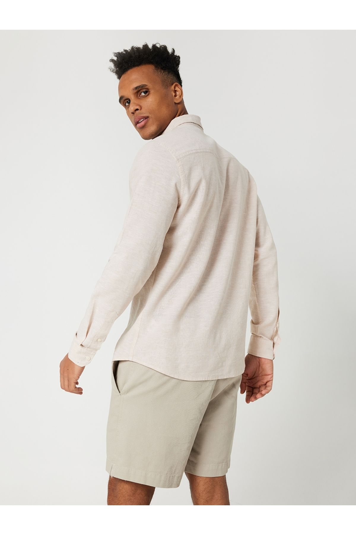 complete the look image