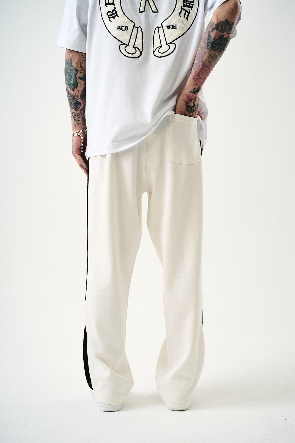 Respire-Men's Single Stripe Detailed Interlock Baggy Sweatpants Ecru 4
