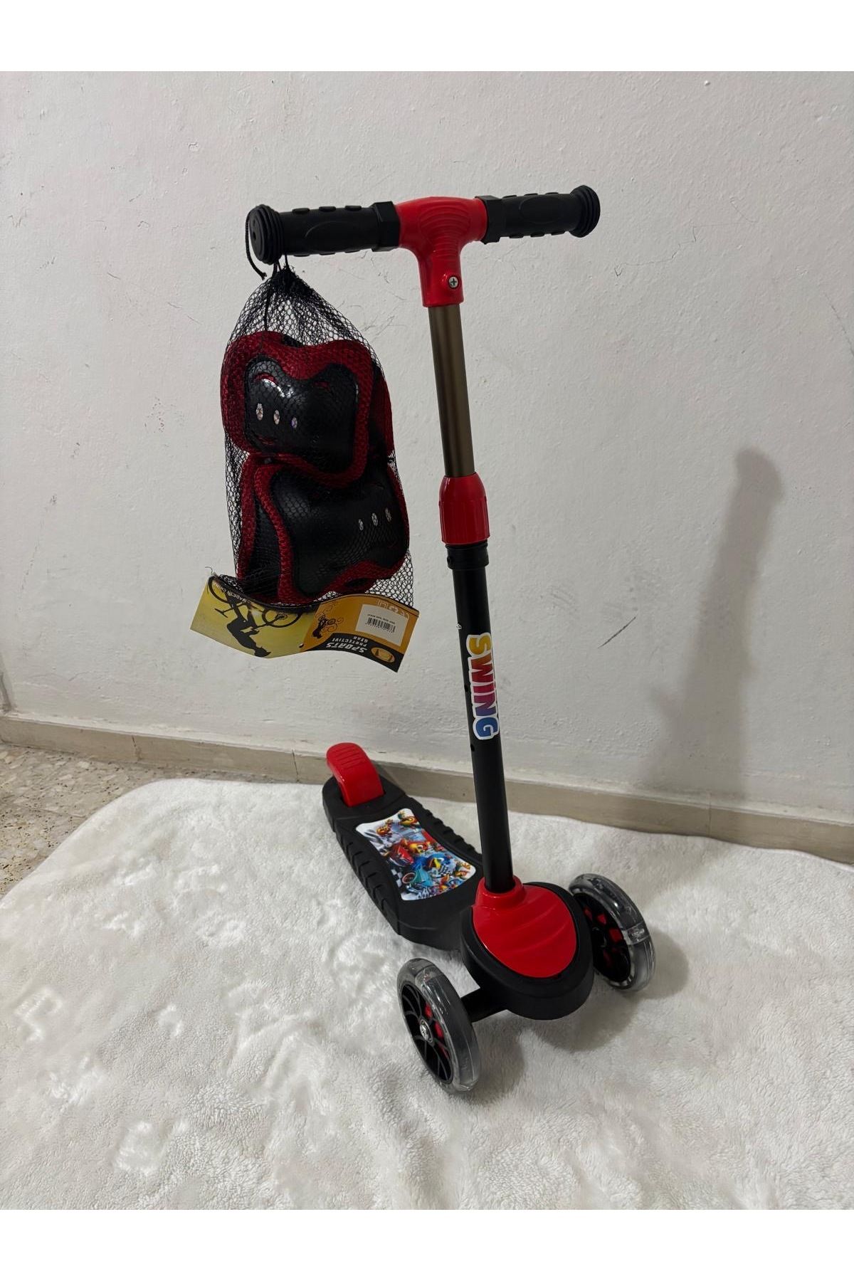 Hobbys Dizlik hediyeli ışıklı lüx scooter