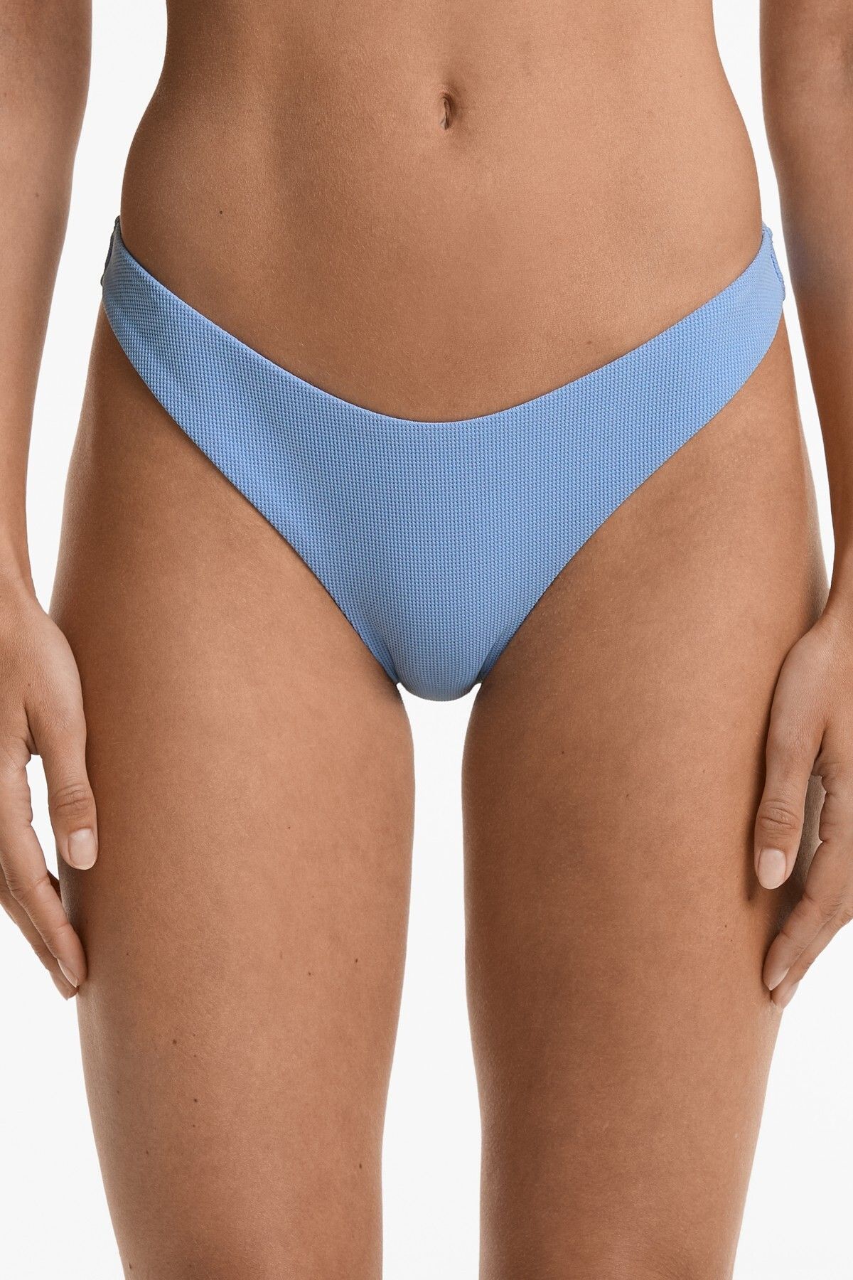 Oysho U kesim orta kapatıcılıkta pike bikini altı