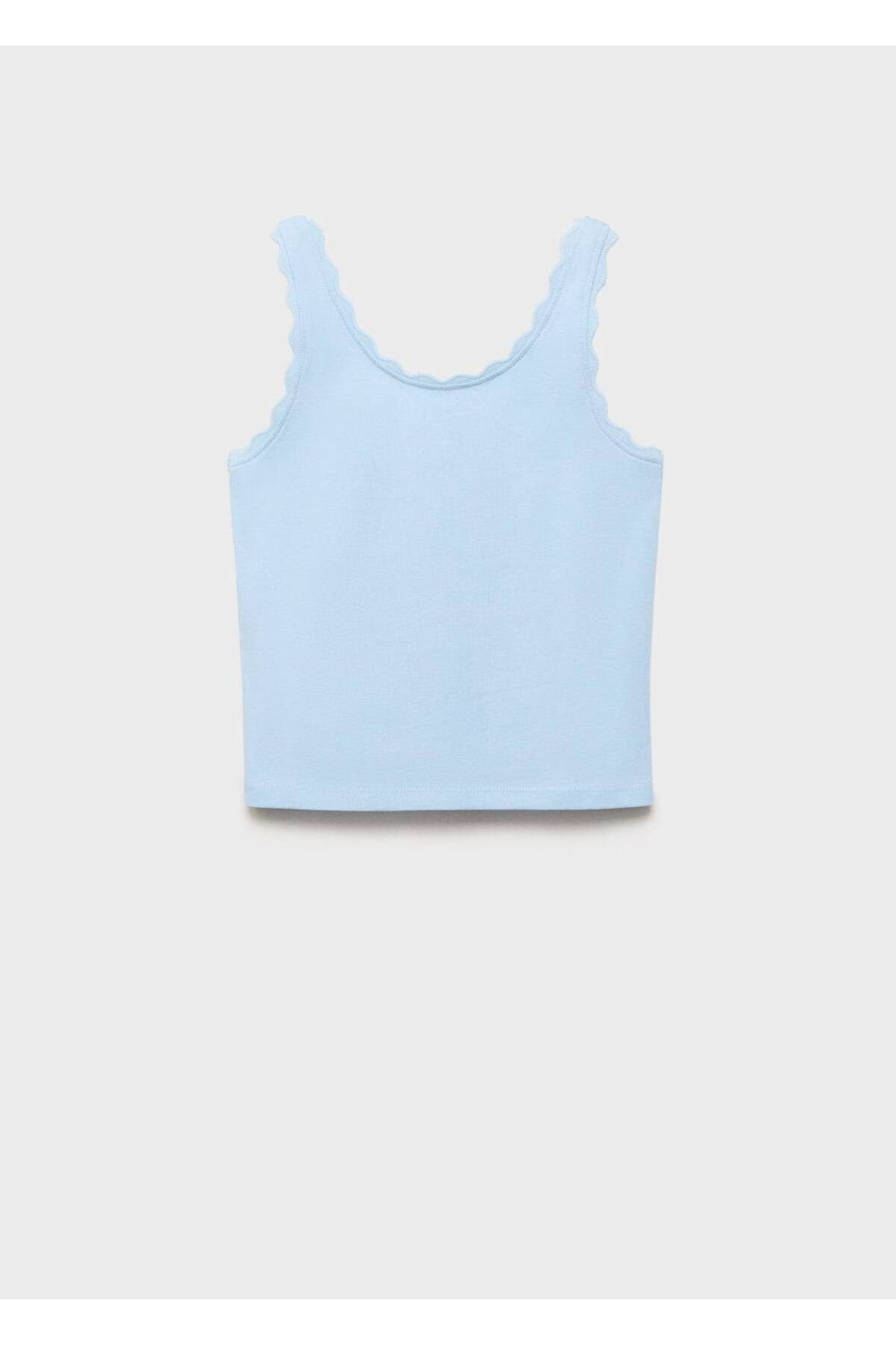 İşleme detaylı kolsuz bluz