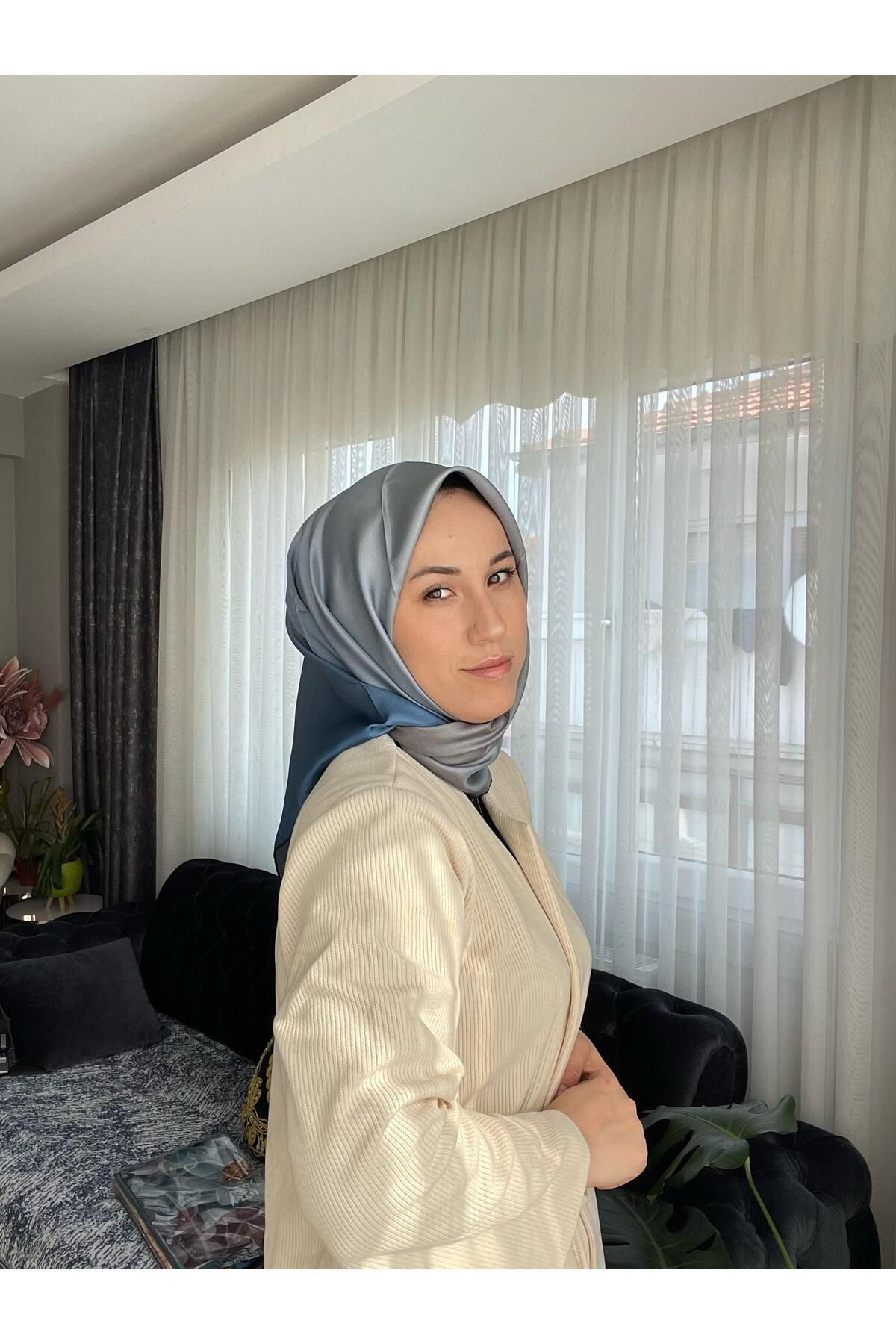 Levidor Geçişli Twill İpek Eşarp