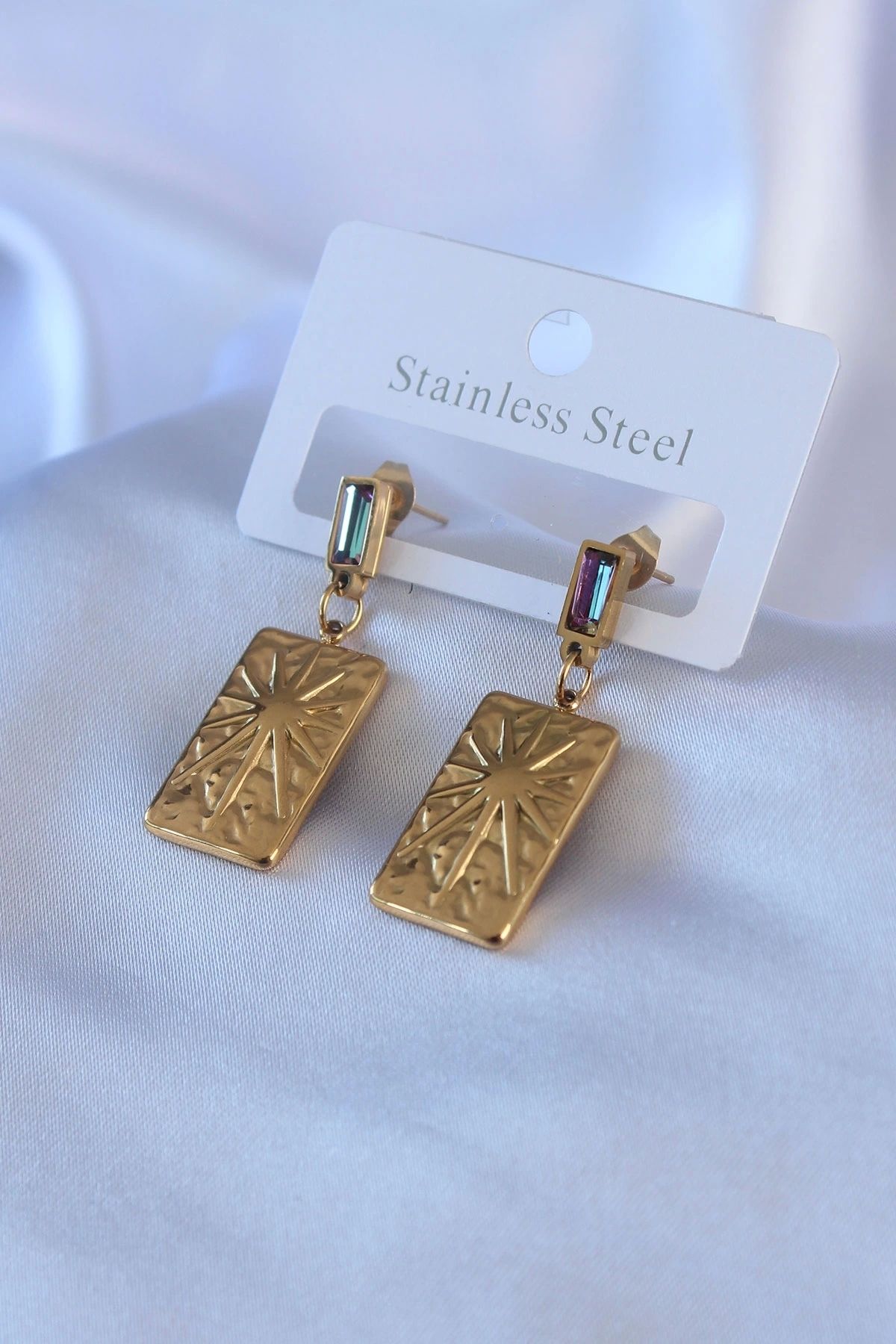 Clariss 316L Çelik Gold Renk İşleme Plaka Model Kristal Taş Detay Kadın Küpe