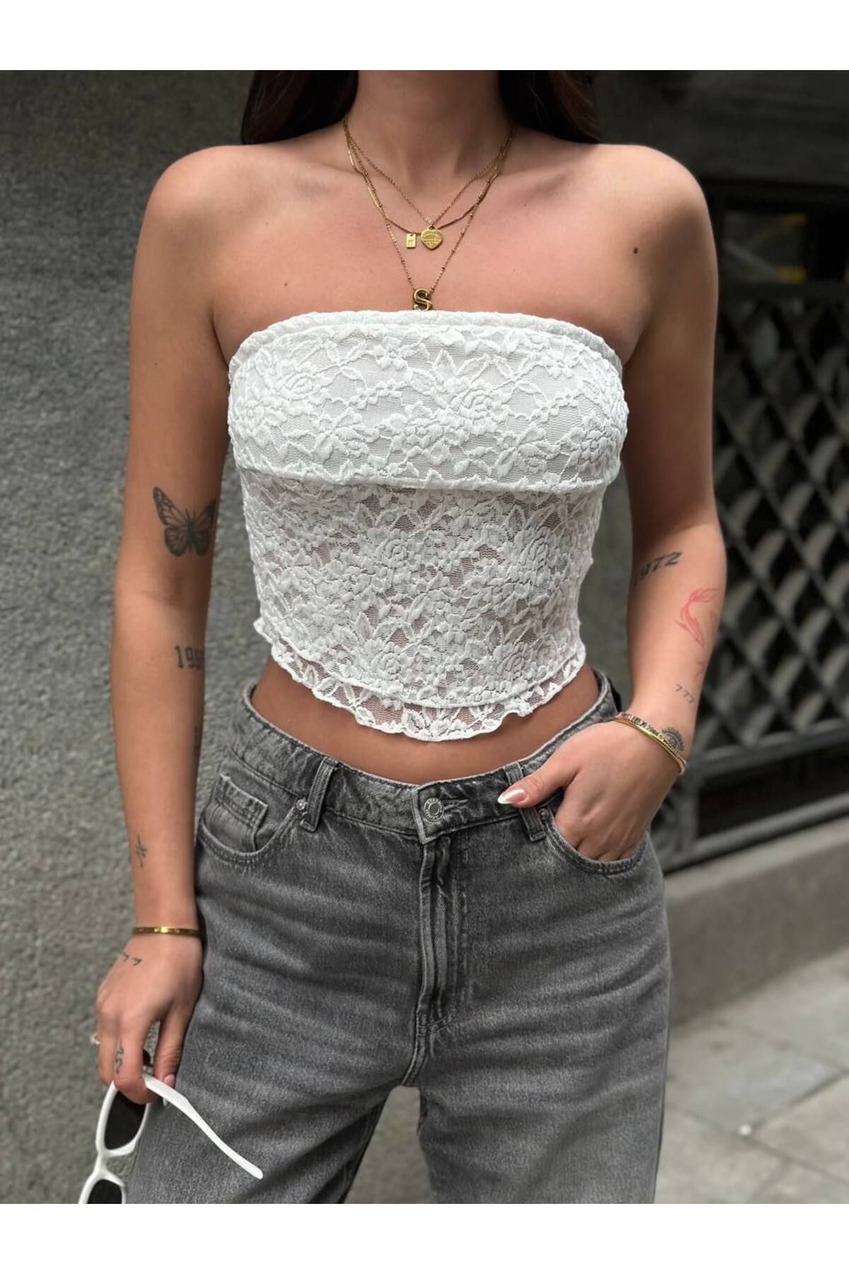 MetuCA Dantel Straplez Crop Top | Şık ve Zarif Tasarım