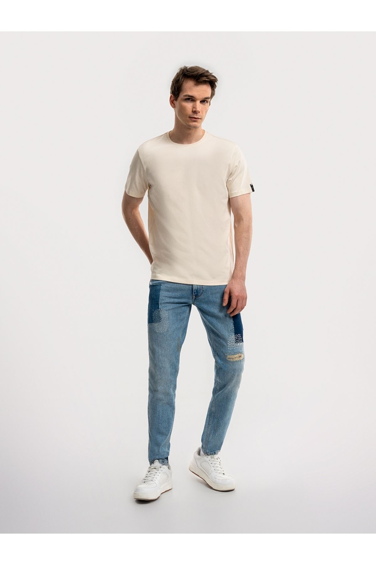 complete the look image