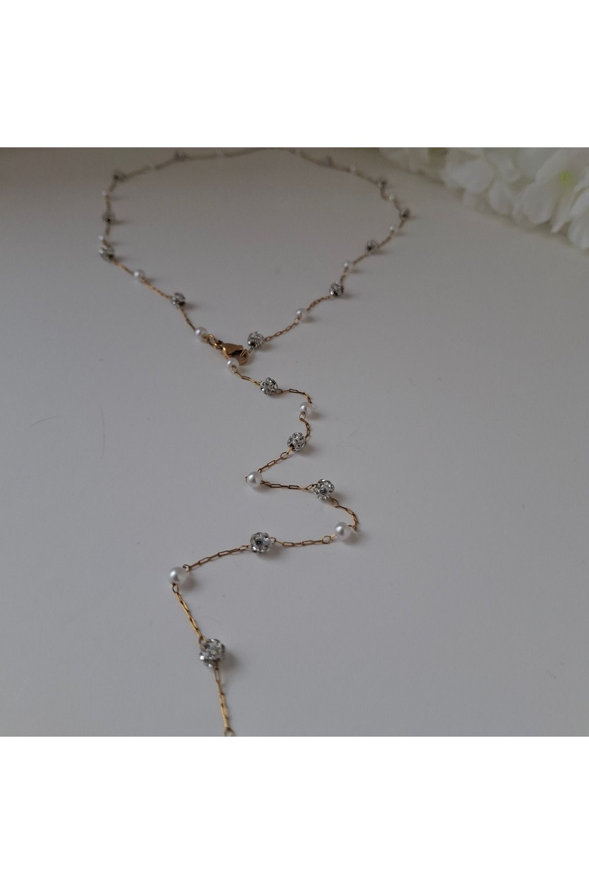 azra takı tasarım Y Kolye,el yapımı,Çelik ,gold zincirli yaklaşık 65 cm incili ,plaj ,kadın kolye
