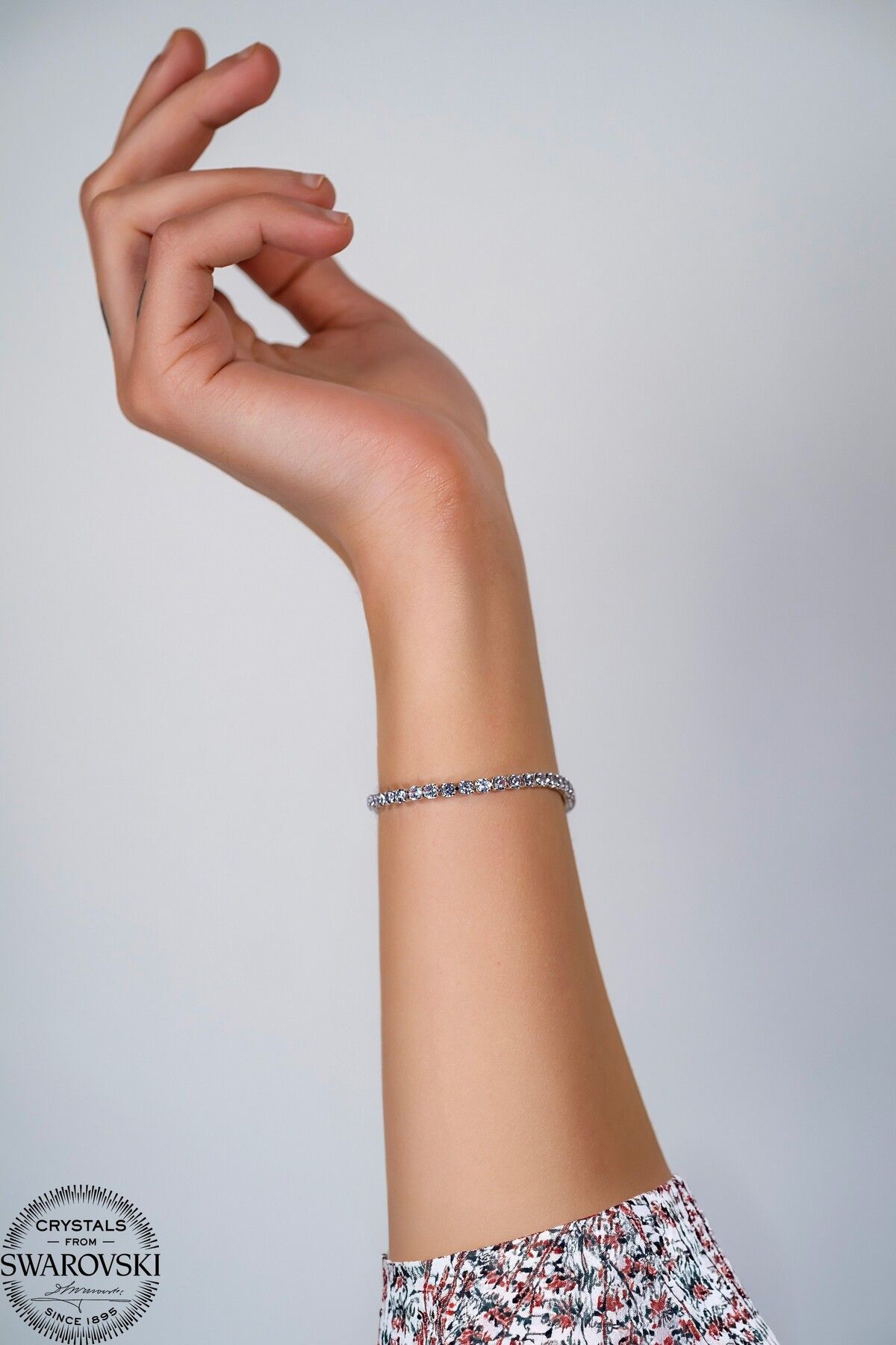 Swarovski Zirconia Parlak Taşlı Çelik Bileklik Zarif ve Zamansız