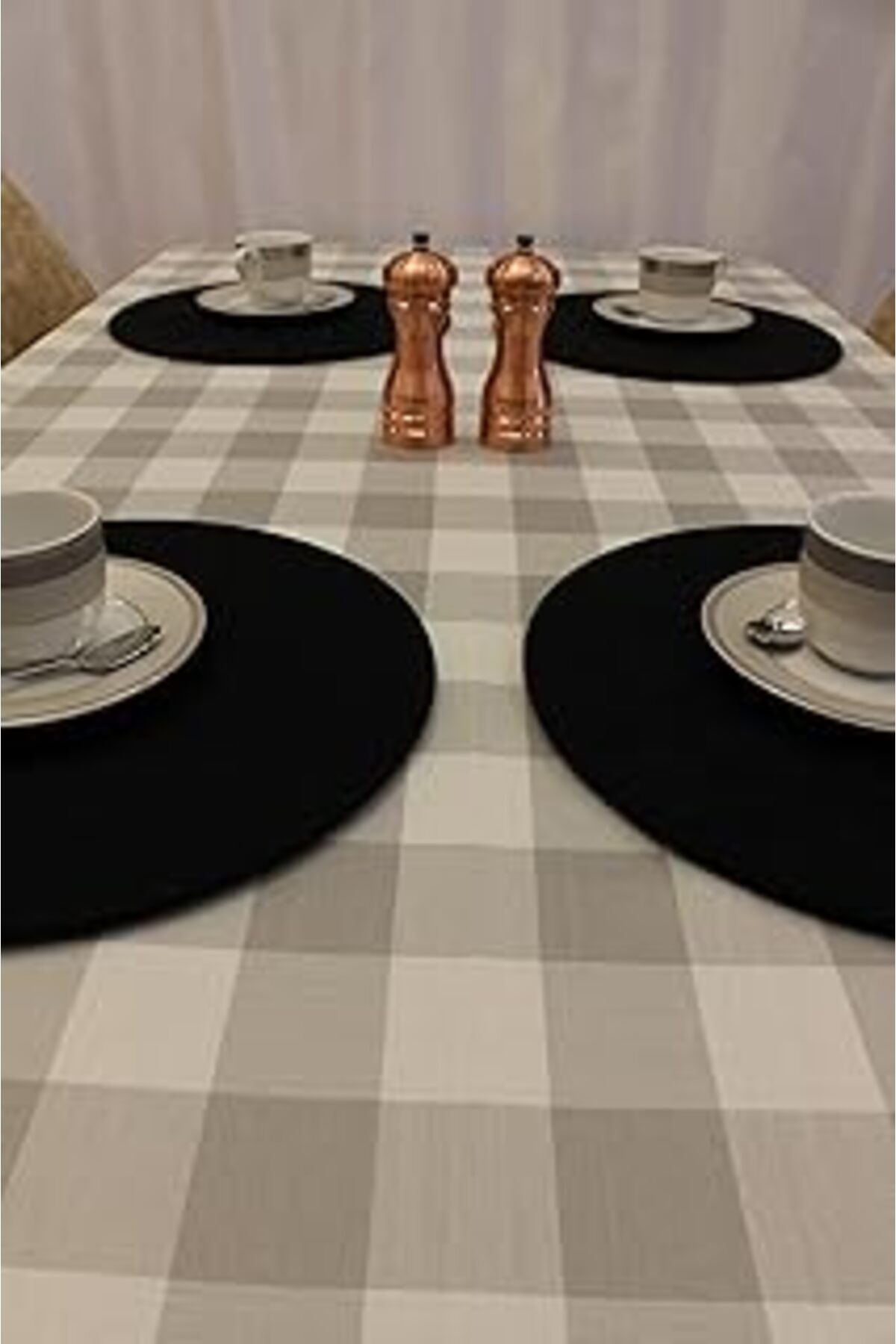 karadağsb Beyaz Gri Renk Kare Desenli Full Akrilik Dertsiz Dokuma Masa Örtüsü 150X220 Cm
