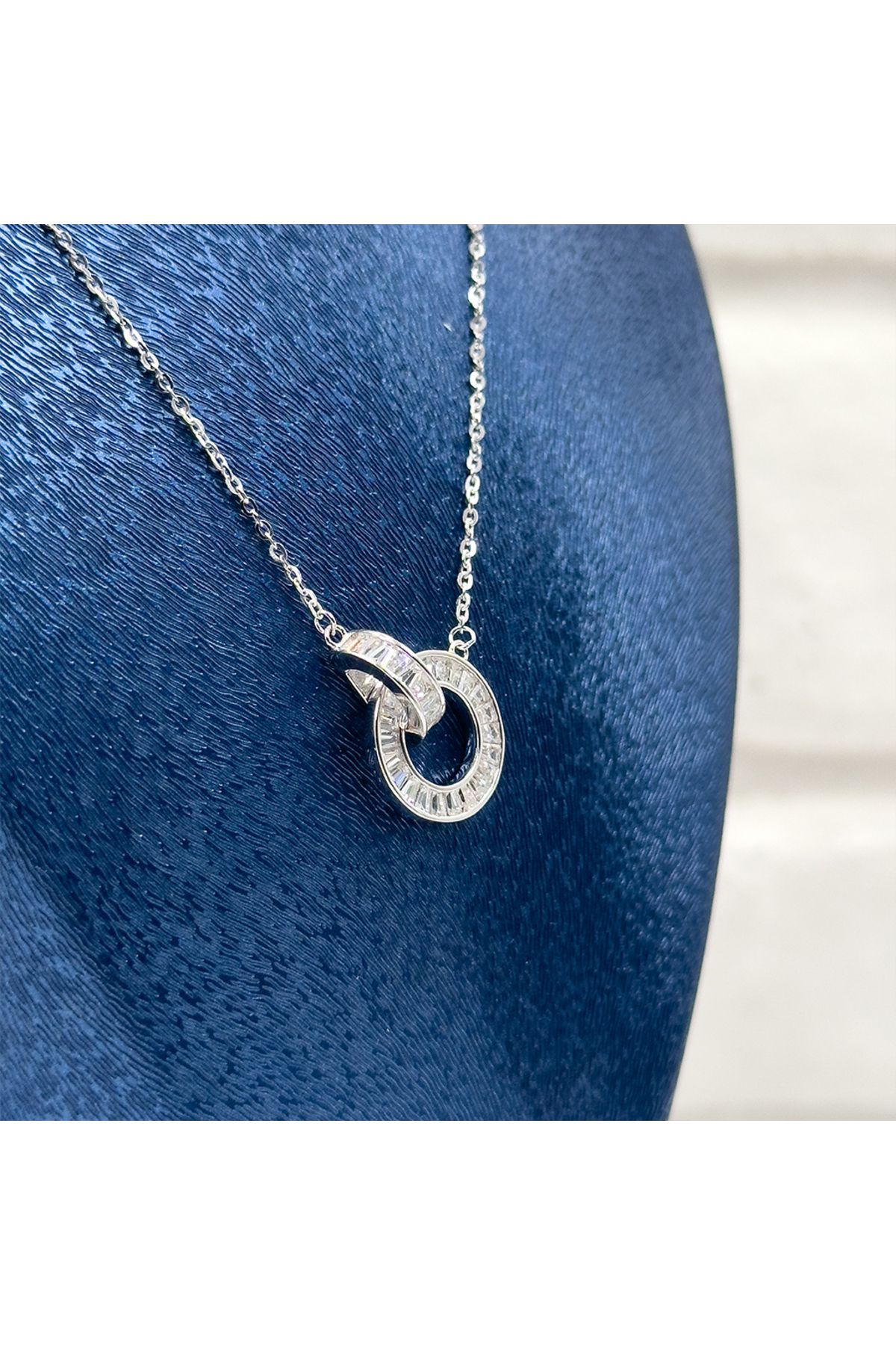 Livora Jewelry Baget Taşlı Halka Gümüş Kolye