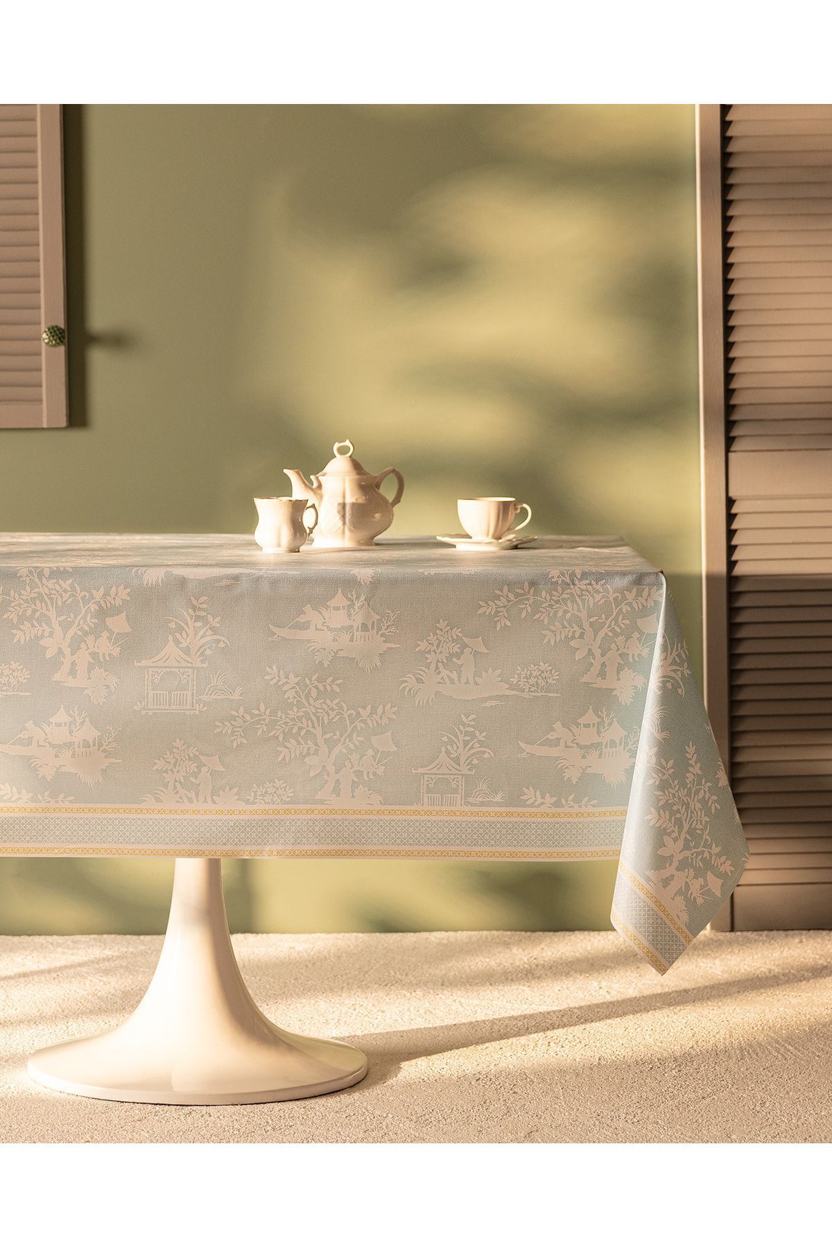 Madame Coco M.C Bukuria Pvc Masa Örtüsü - Açık Mavi - 140x140 Cm