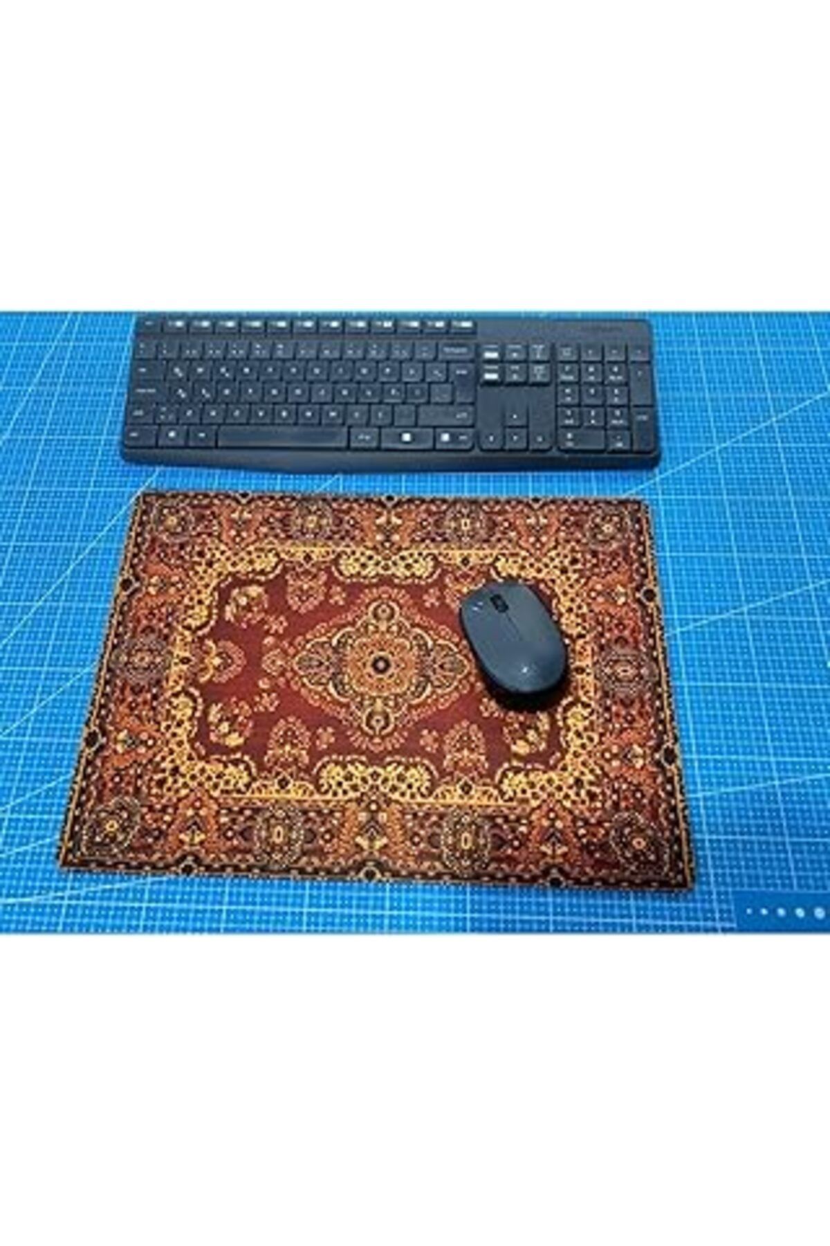 Mu Art Ahşap Rakkun Shop Halı Deseni Baskılı Orta Boy Mouse Pad (28X40 Cm)