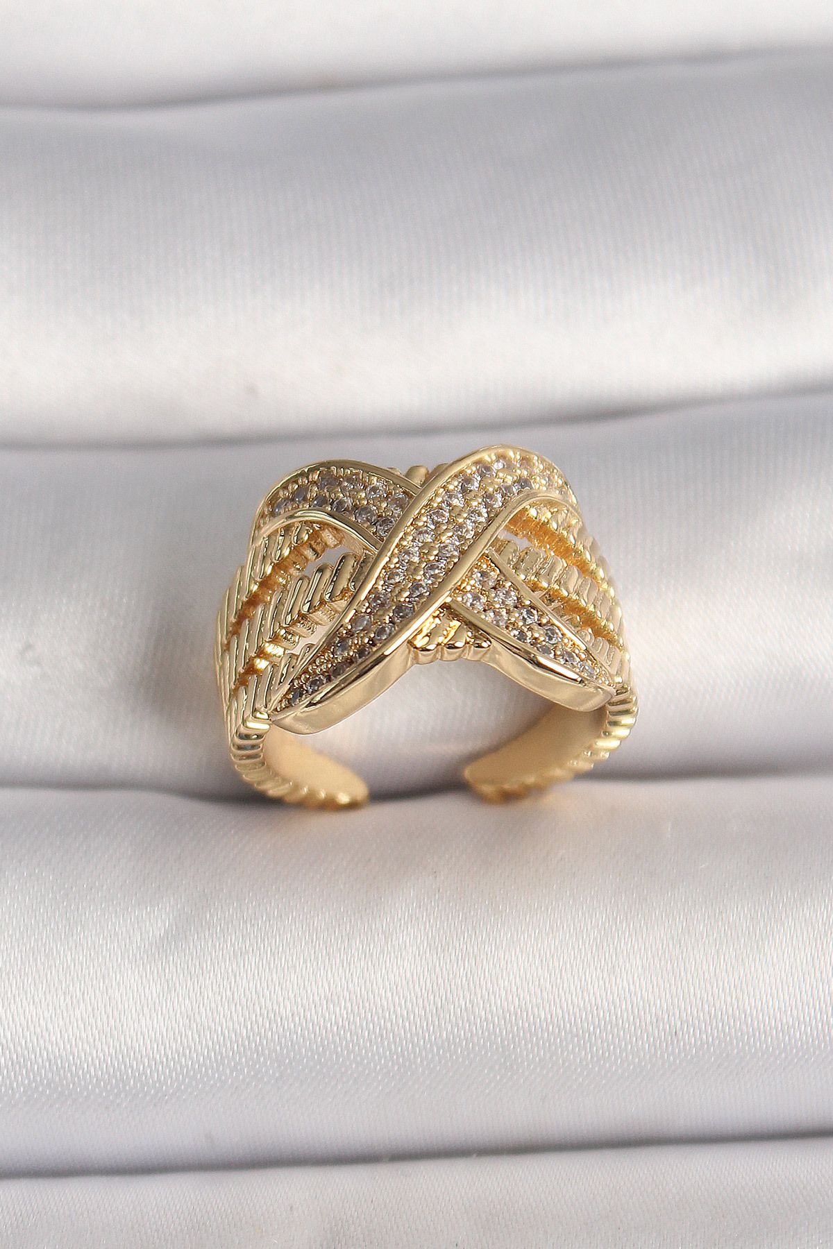 MMB Boutique Pirinç Gold Renk Ayarlanabilir Zirkon Taşlı X Model Kadın Yüzük