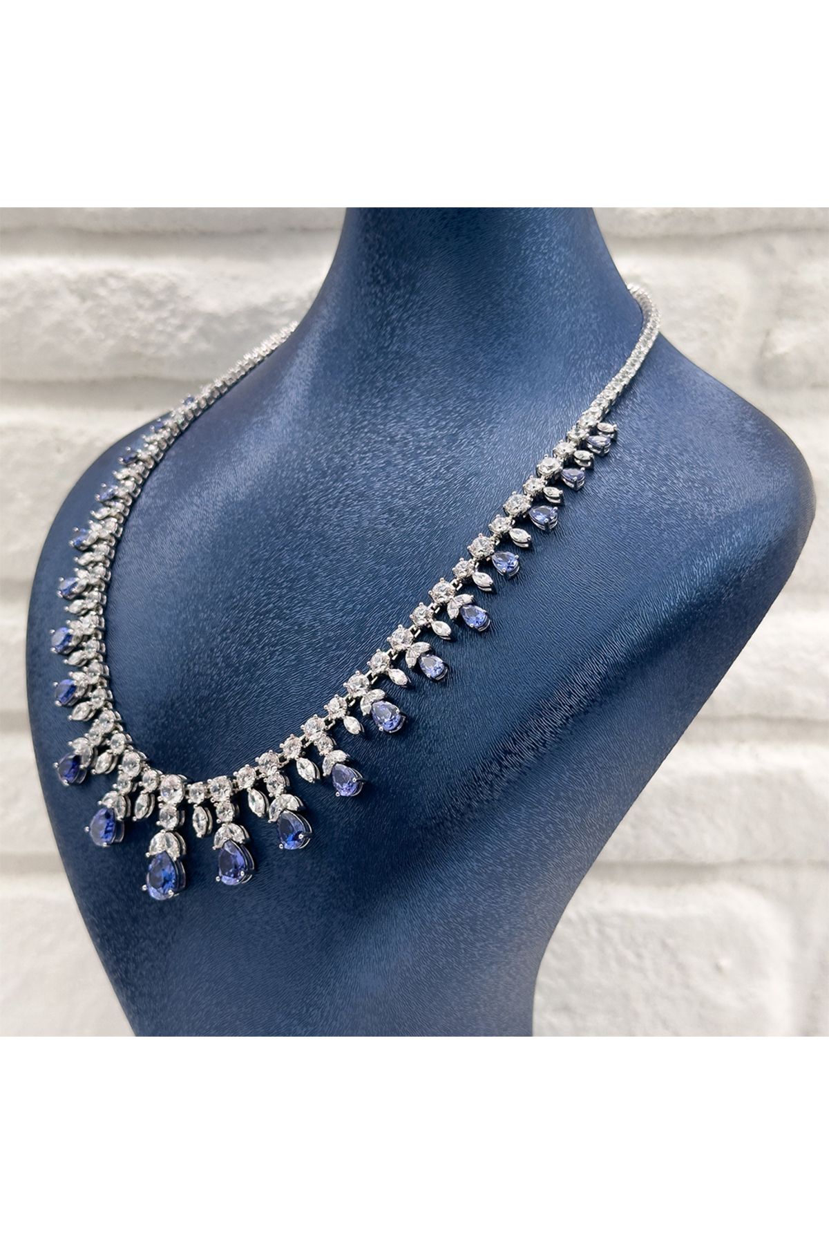 Livora Jewelry Pırlanta Montür Tanzanit Taşlı Gümüş Gerdanlık