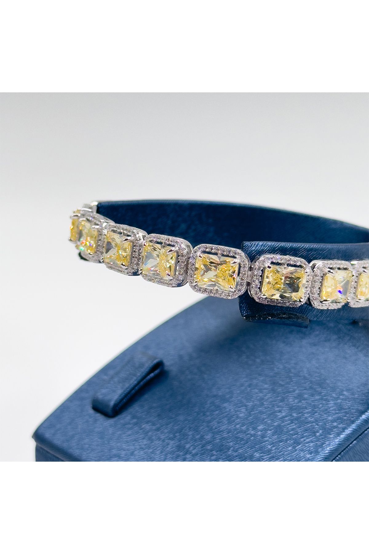 Livora Jewelry Baget Sitrin Taşlı Gümüş Bileklik